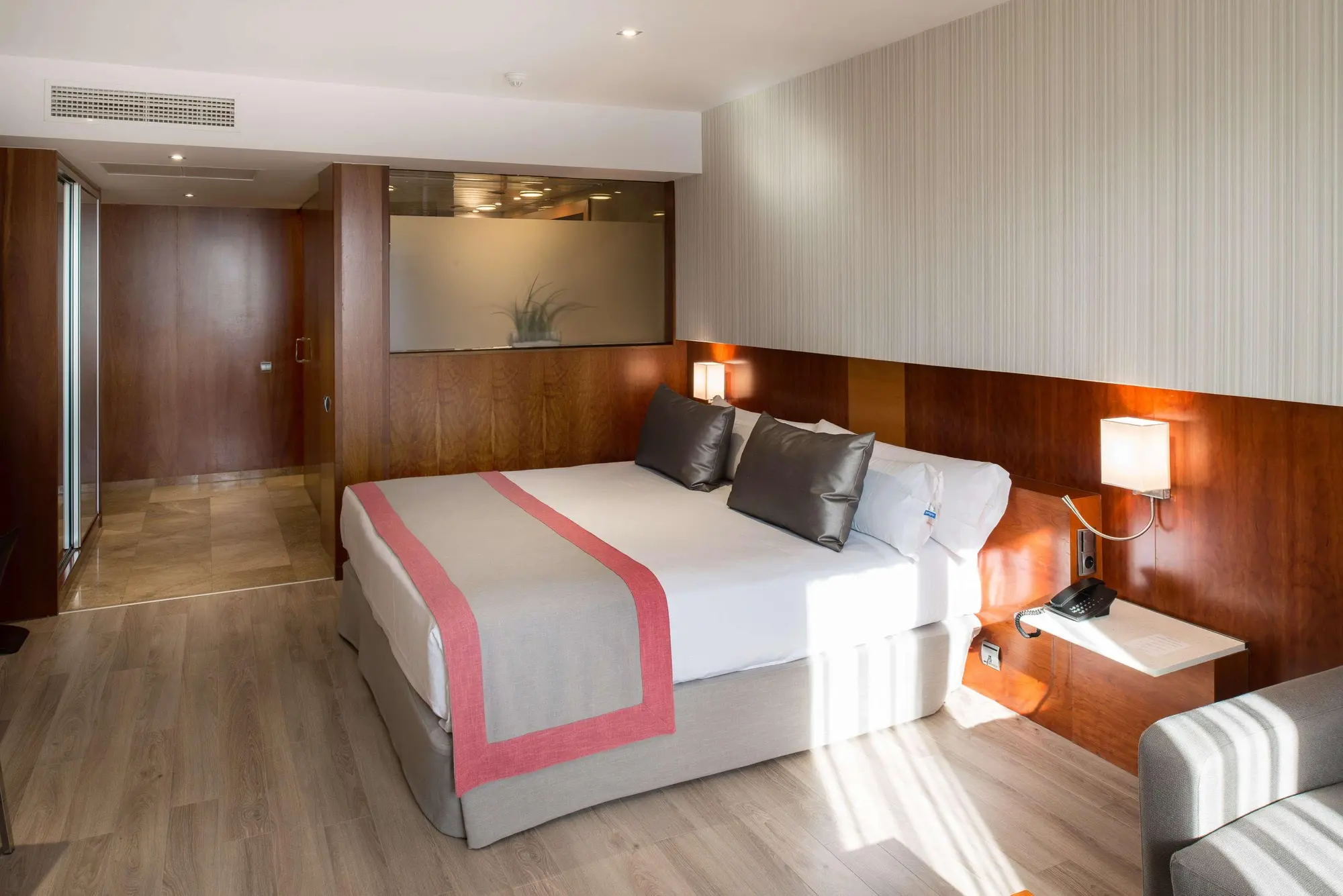 Catalonia Barcelona 505, Room