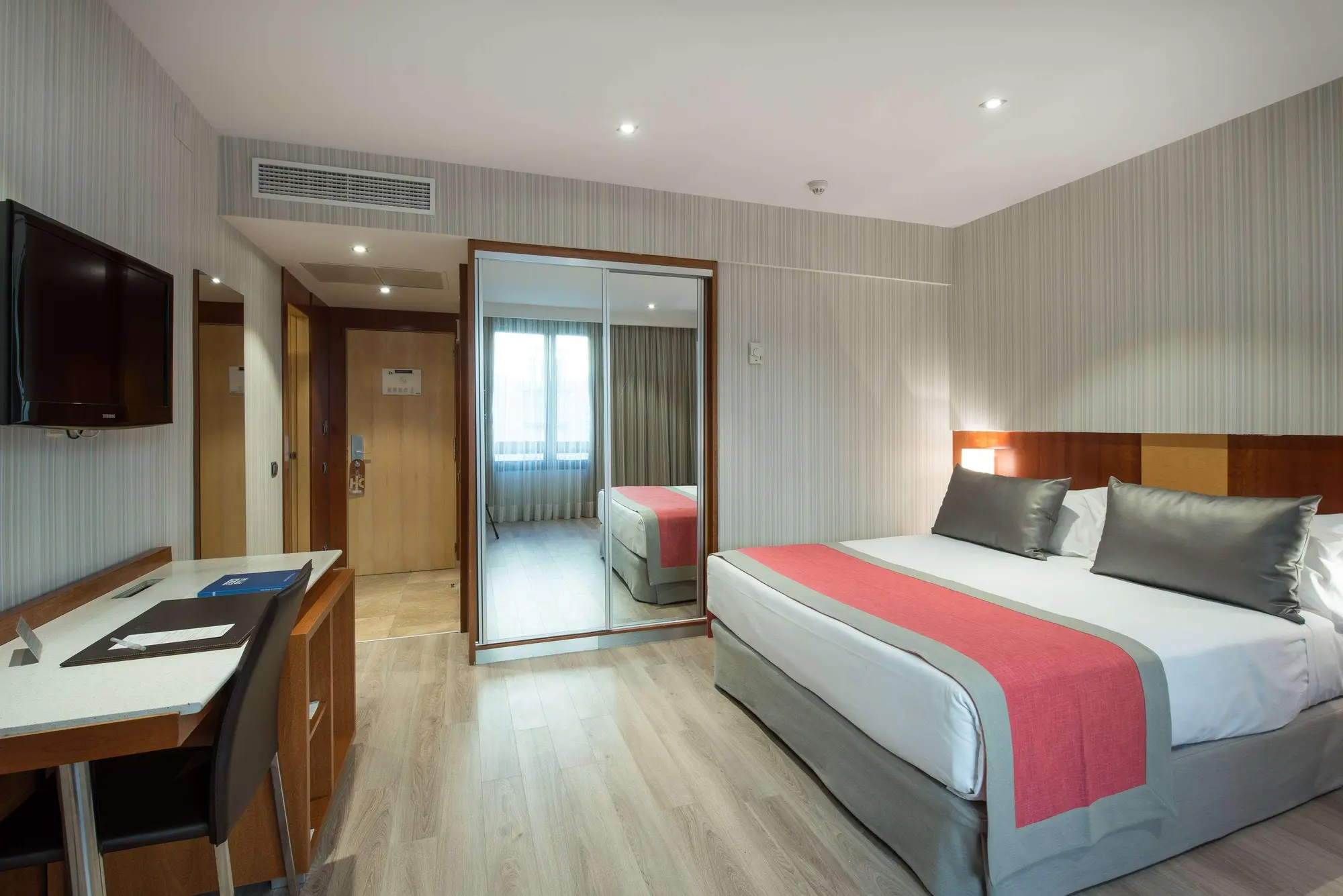 Catalonia Barcelona 505, Room