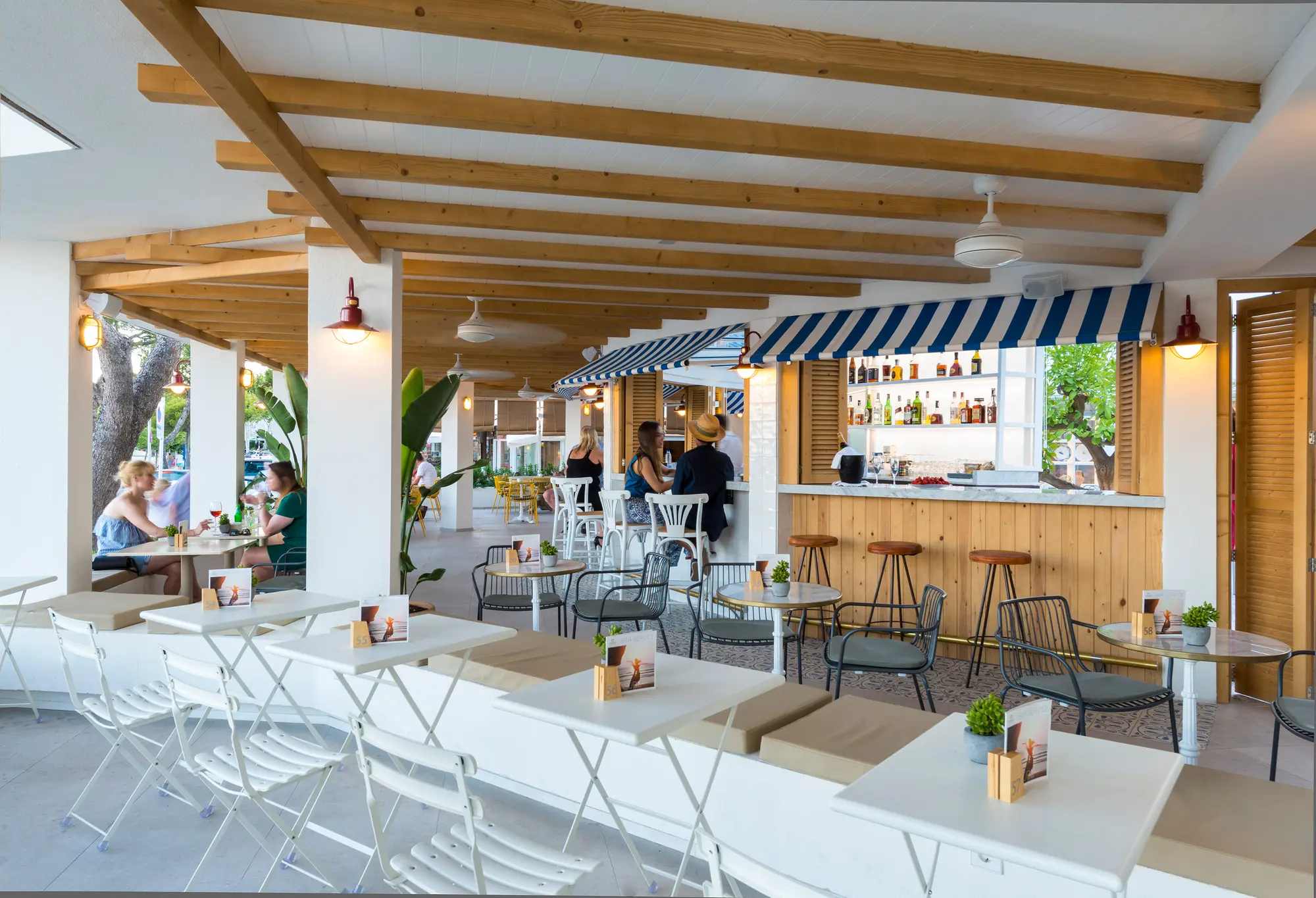 FERGUS Style Palmanova, Bar