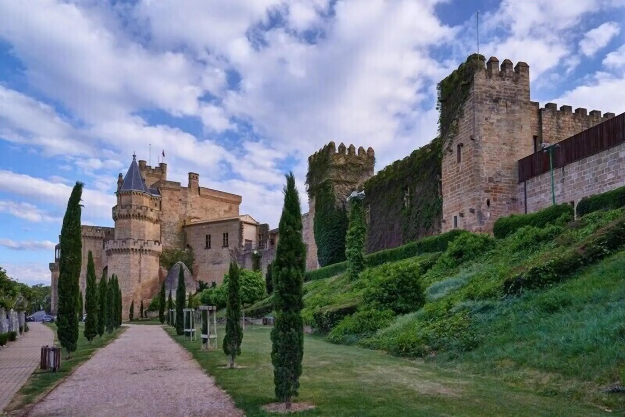 Parador De Olite, General view