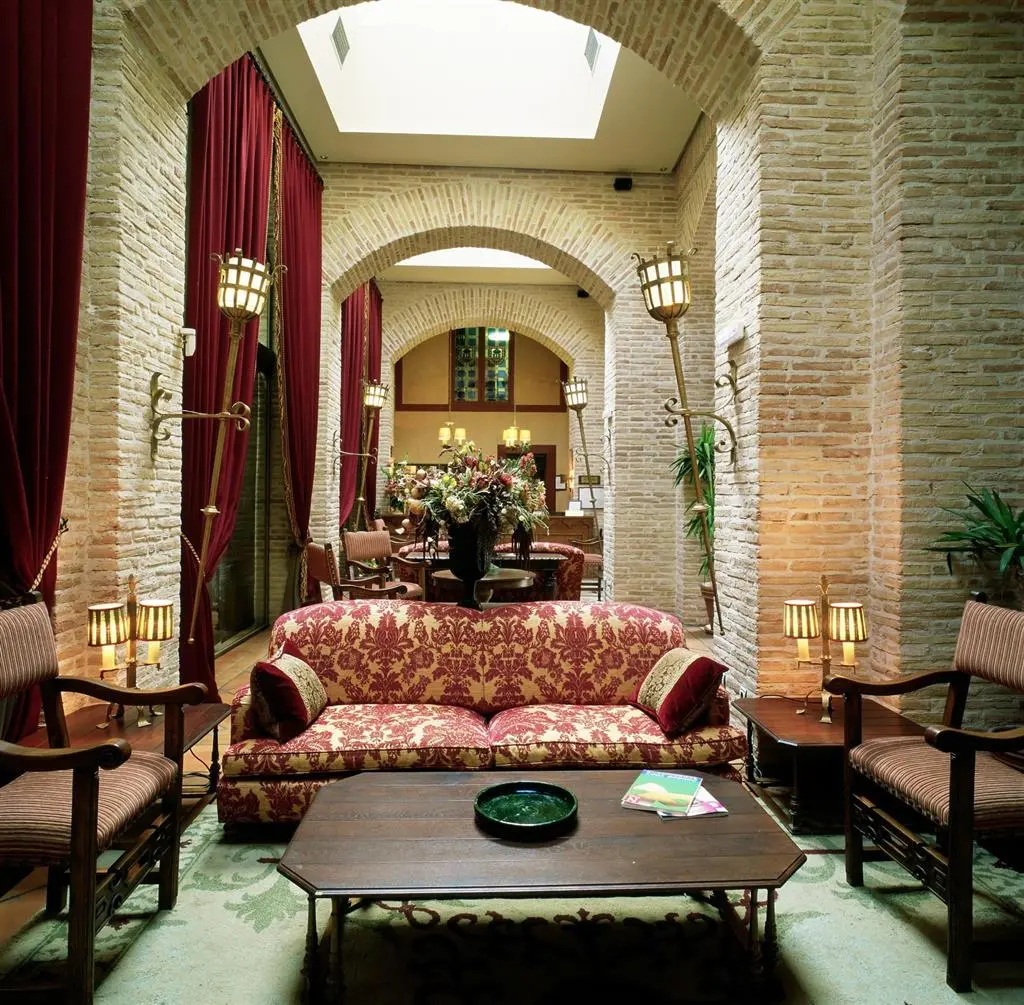 Parador De Olite, Lobby