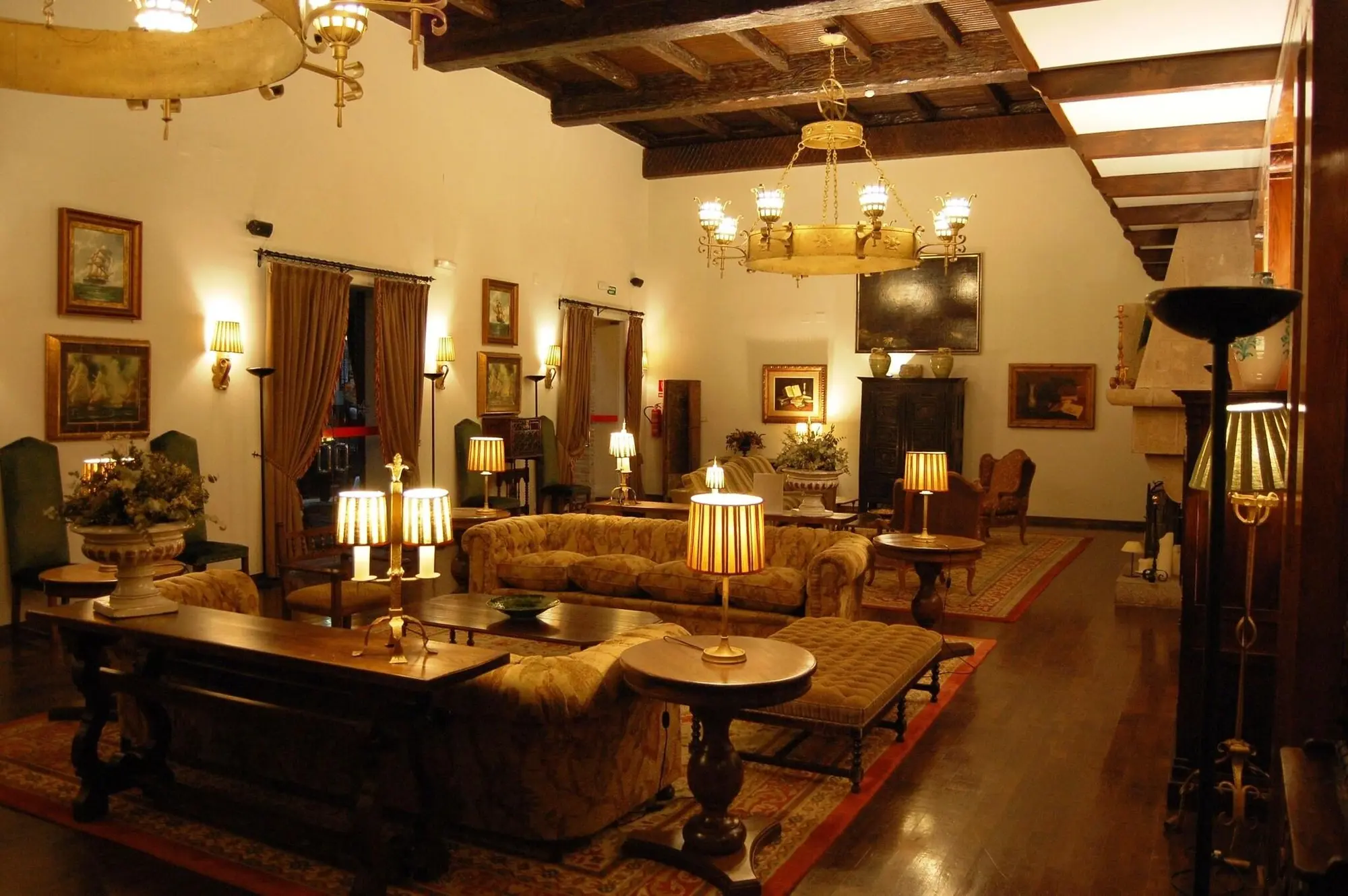 Parador De Olite, Lobby