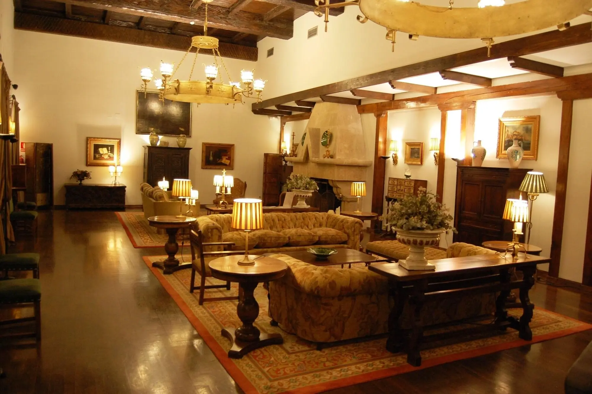 Parador De Olite, Lobby