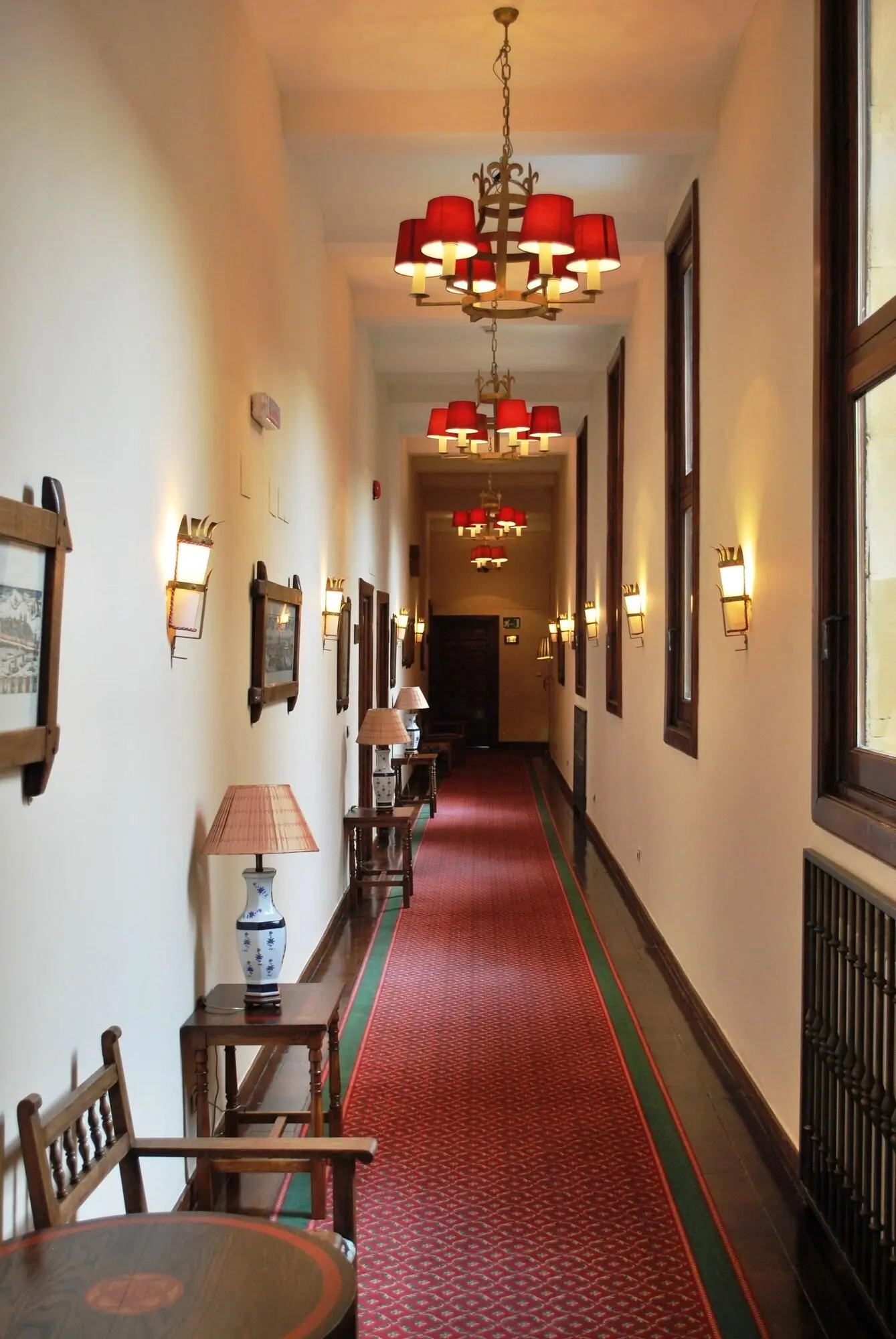 Parador De Olite, Lobby