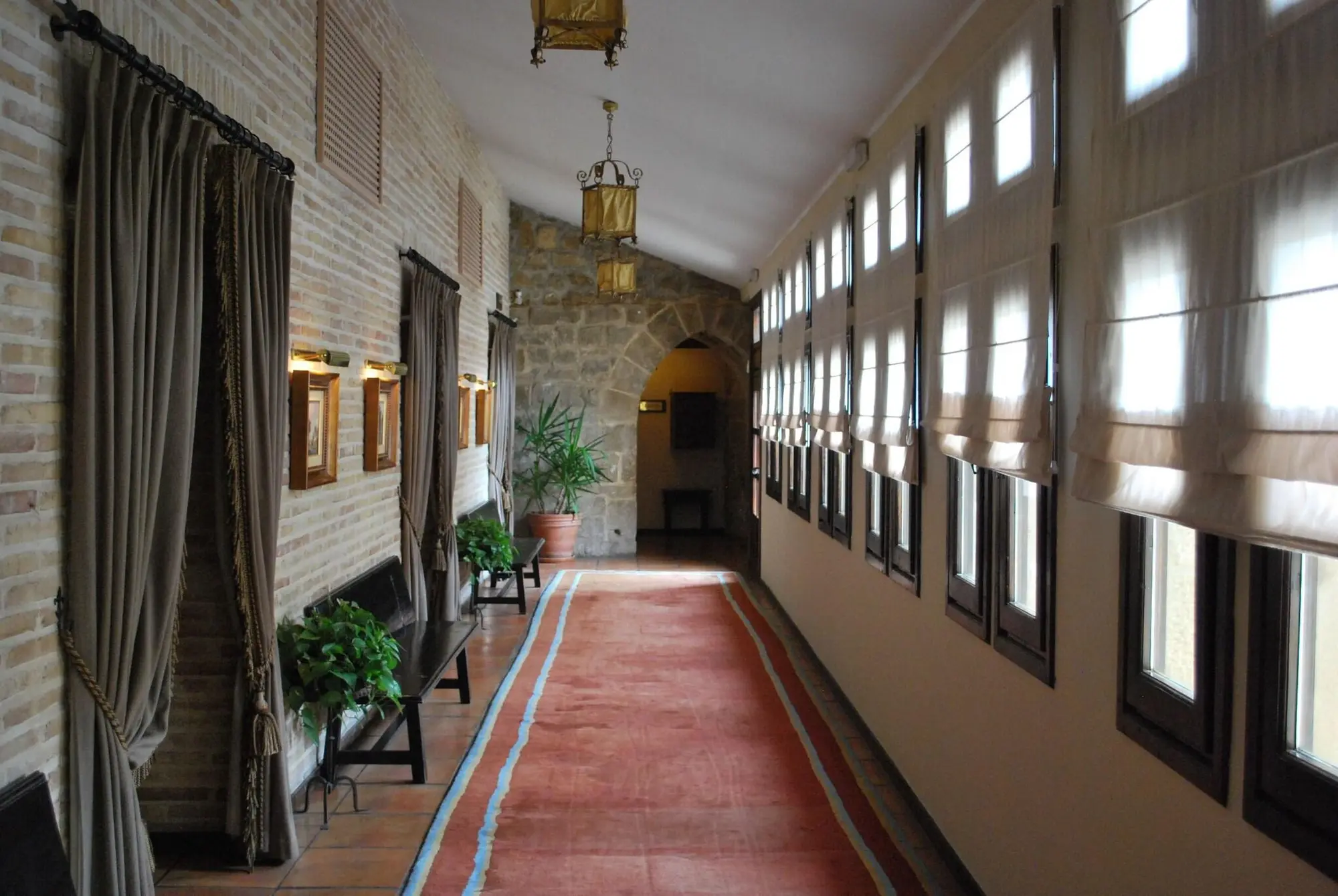 Parador De Olite, Lobby