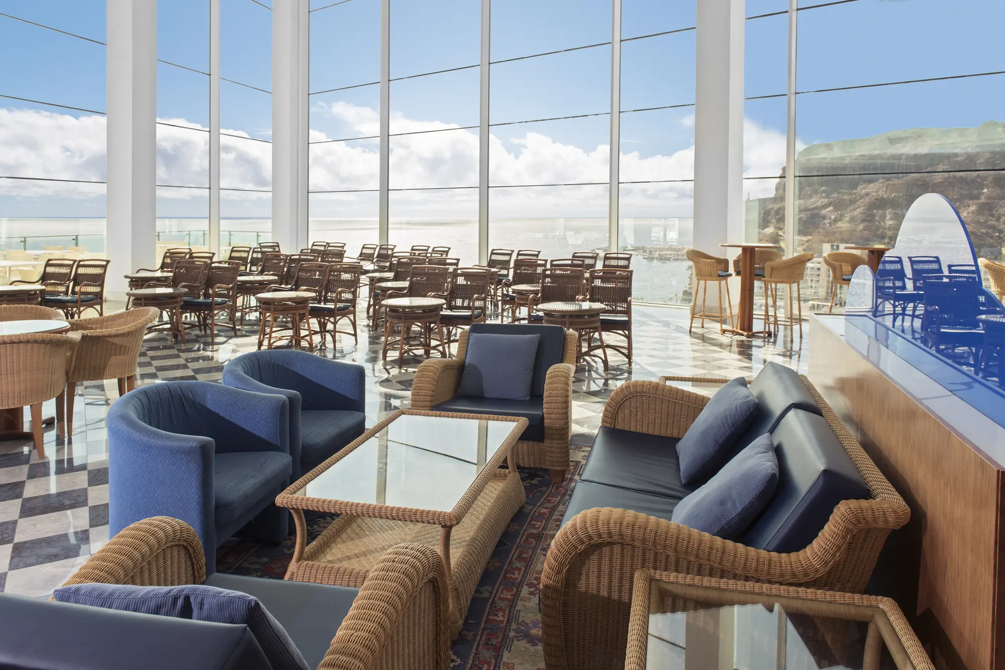 Mogan Princess & Beach Club, Bar