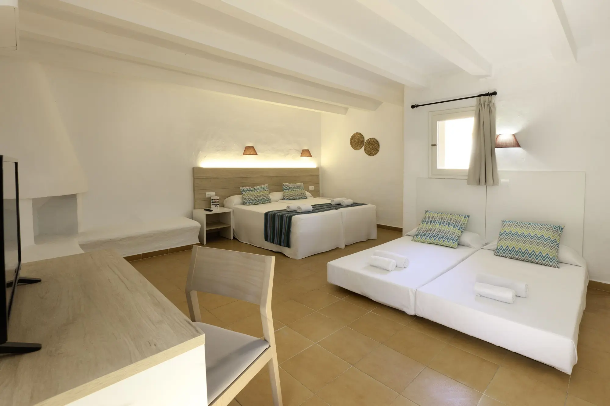 FERGUS Style Punta Arabi, Room