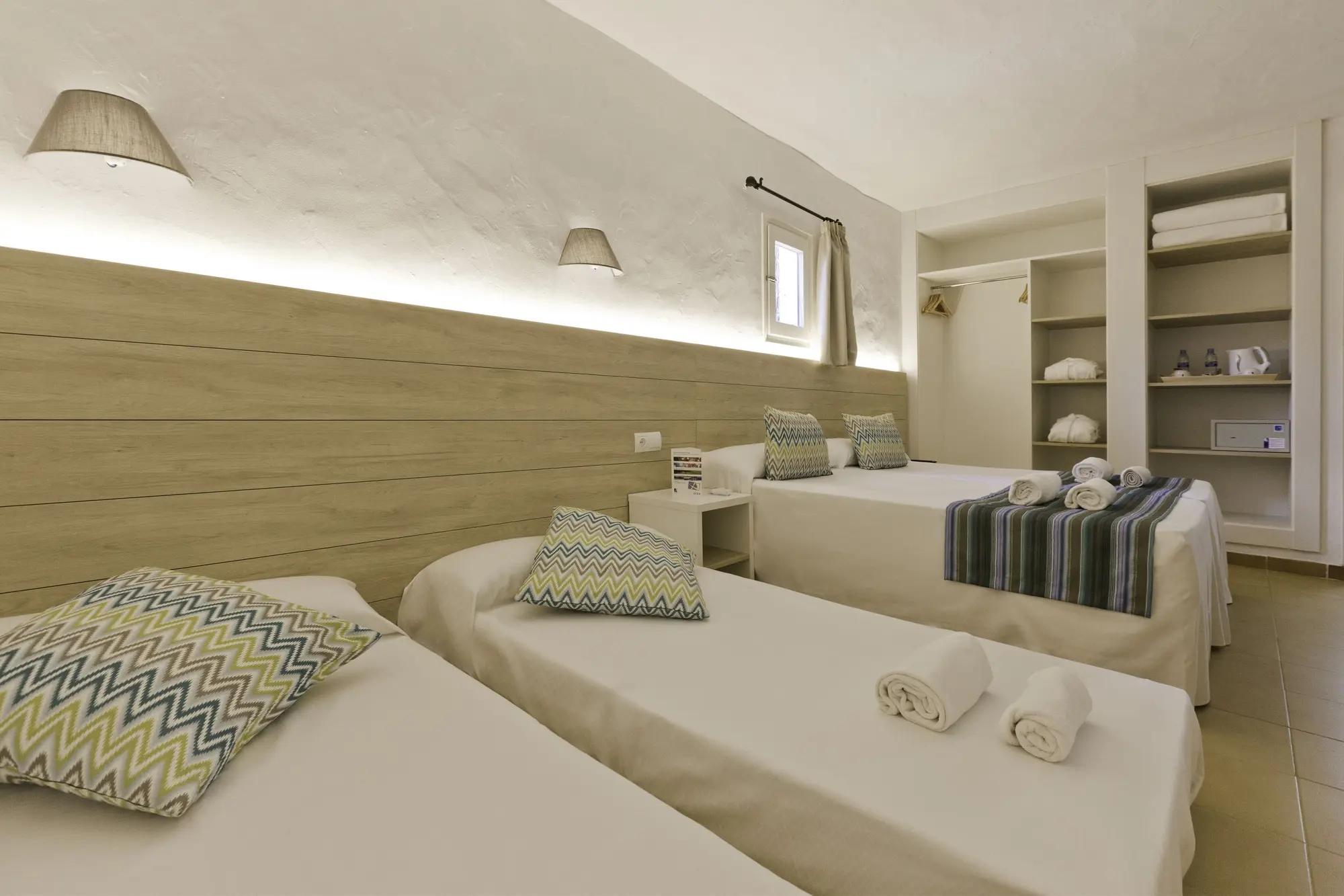 FERGUS Style Punta Arabi, Room