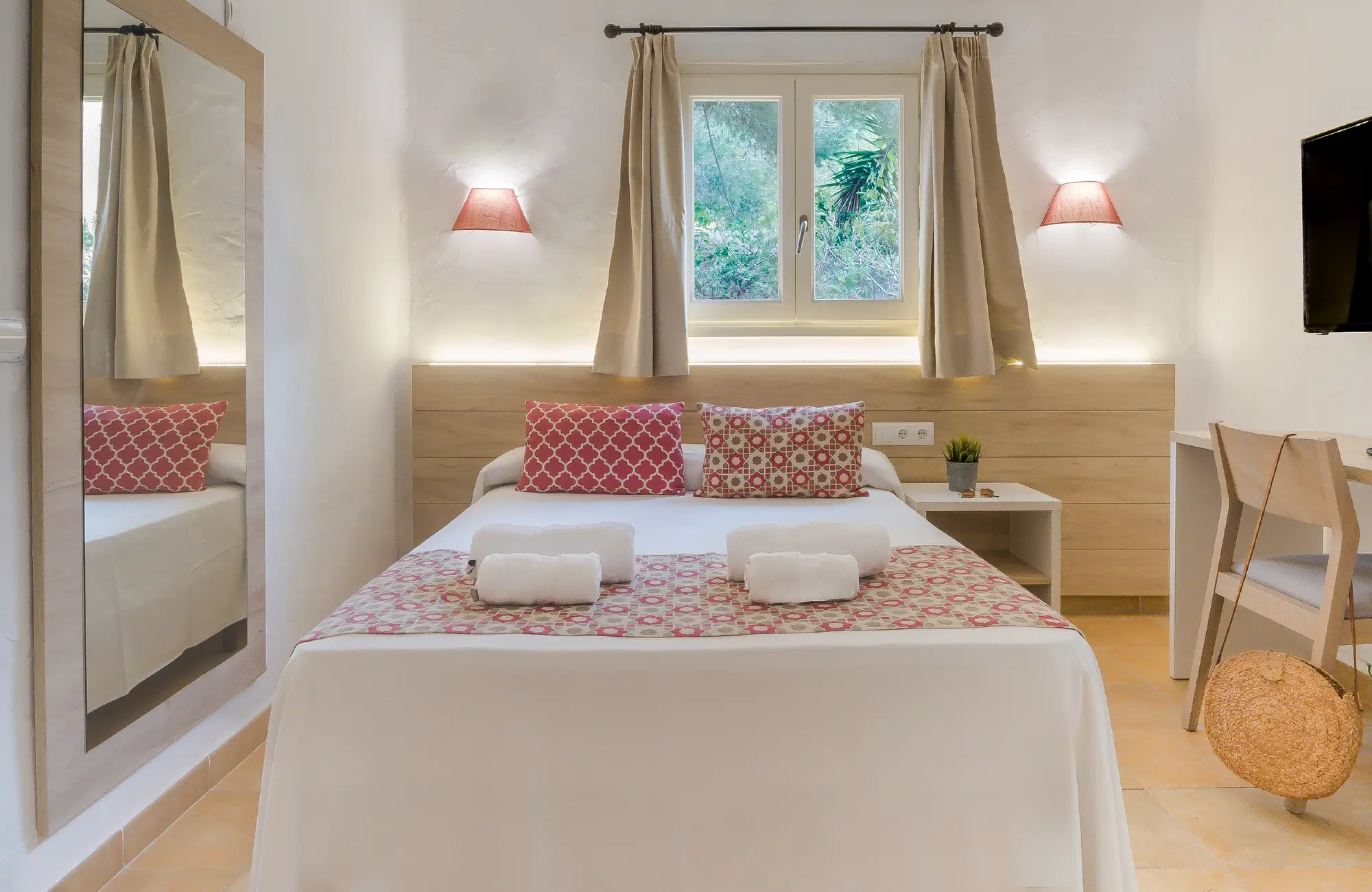FERGUS Style Punta Arabi, Room
