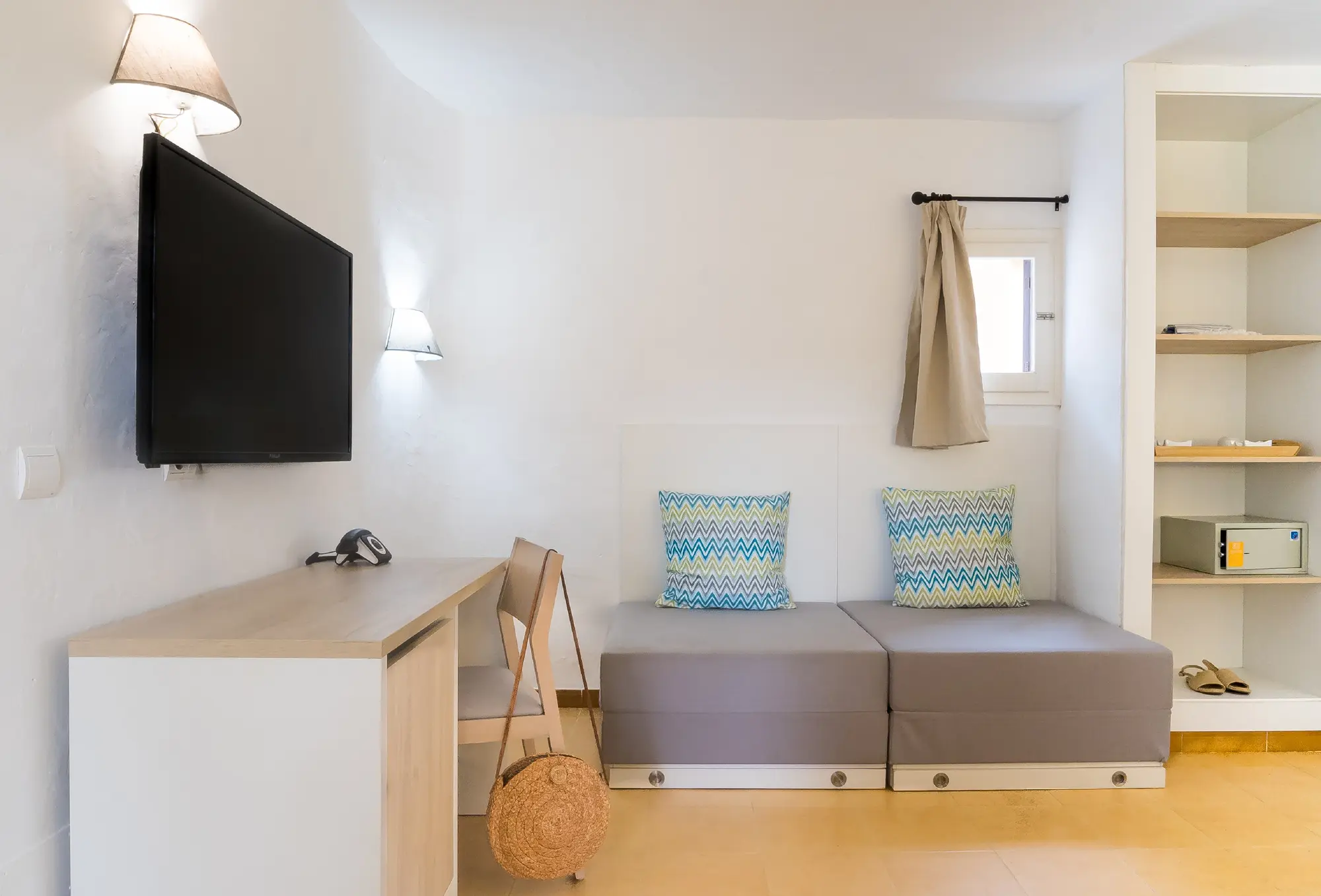 FERGUS Style Punta Arabi, Room