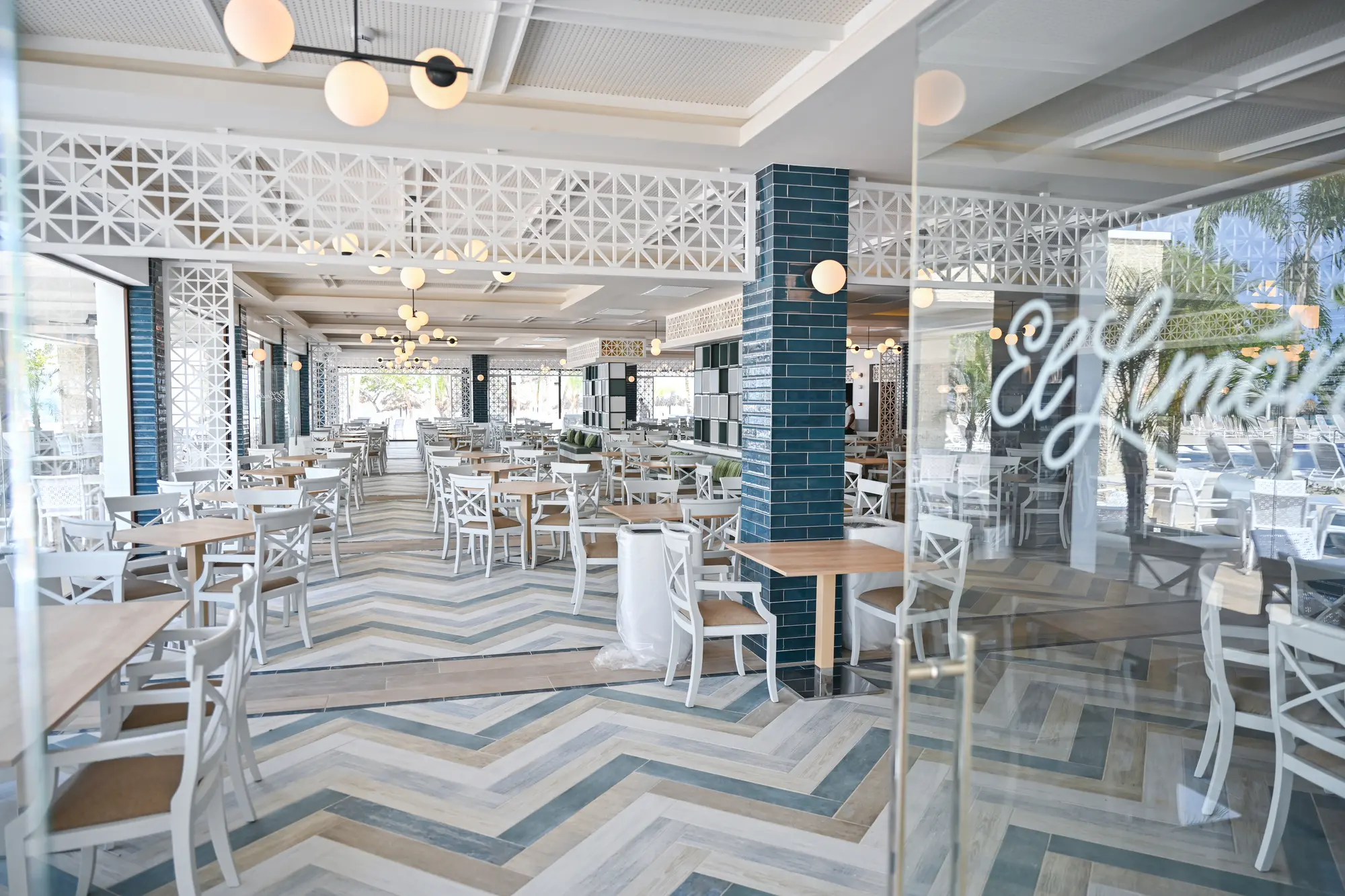 Bahia Principe Grand El Portillo, Restaurant