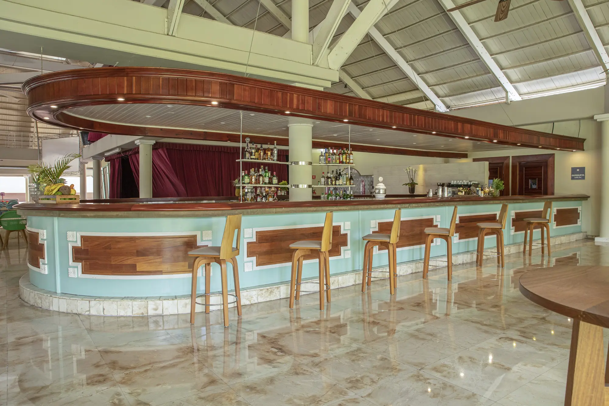 Iberostar Waves Dominicana All Inclusive, Bar