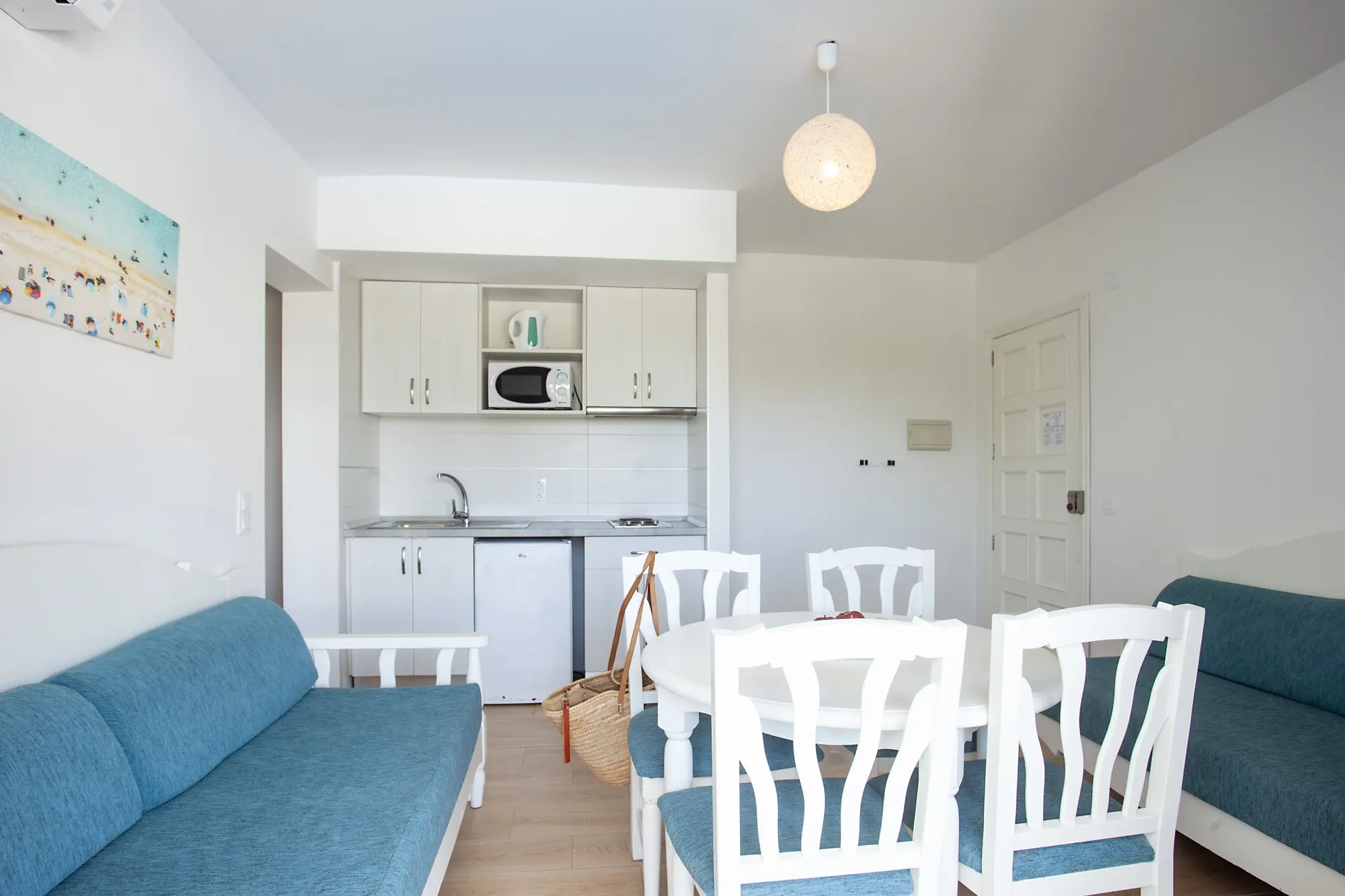 Apartamentos Europa, Room
