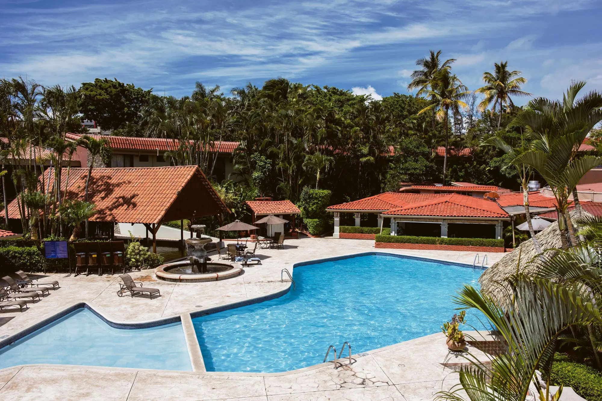 DoubleTree by Hilton Cariari San Jose, Pool