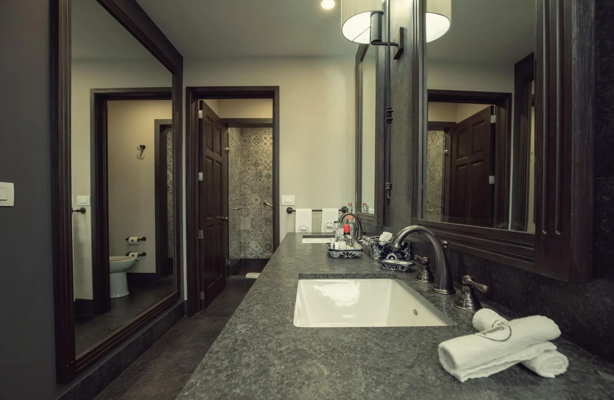 Zocalo Central, Food & Beverages Included, Room