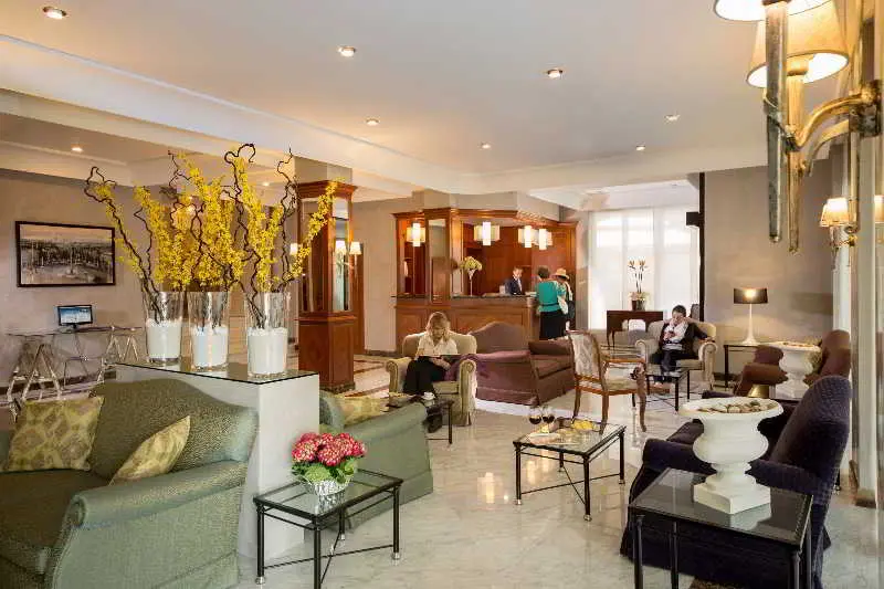 Santa Costanza, Lobby