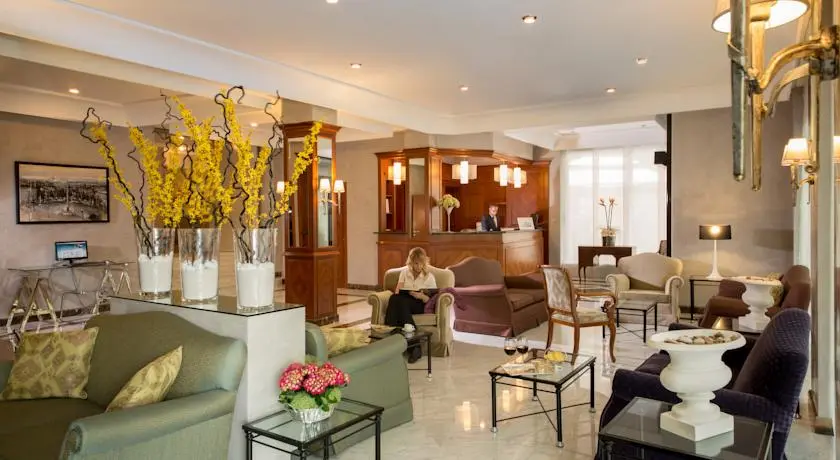Santa Costanza, Lobby