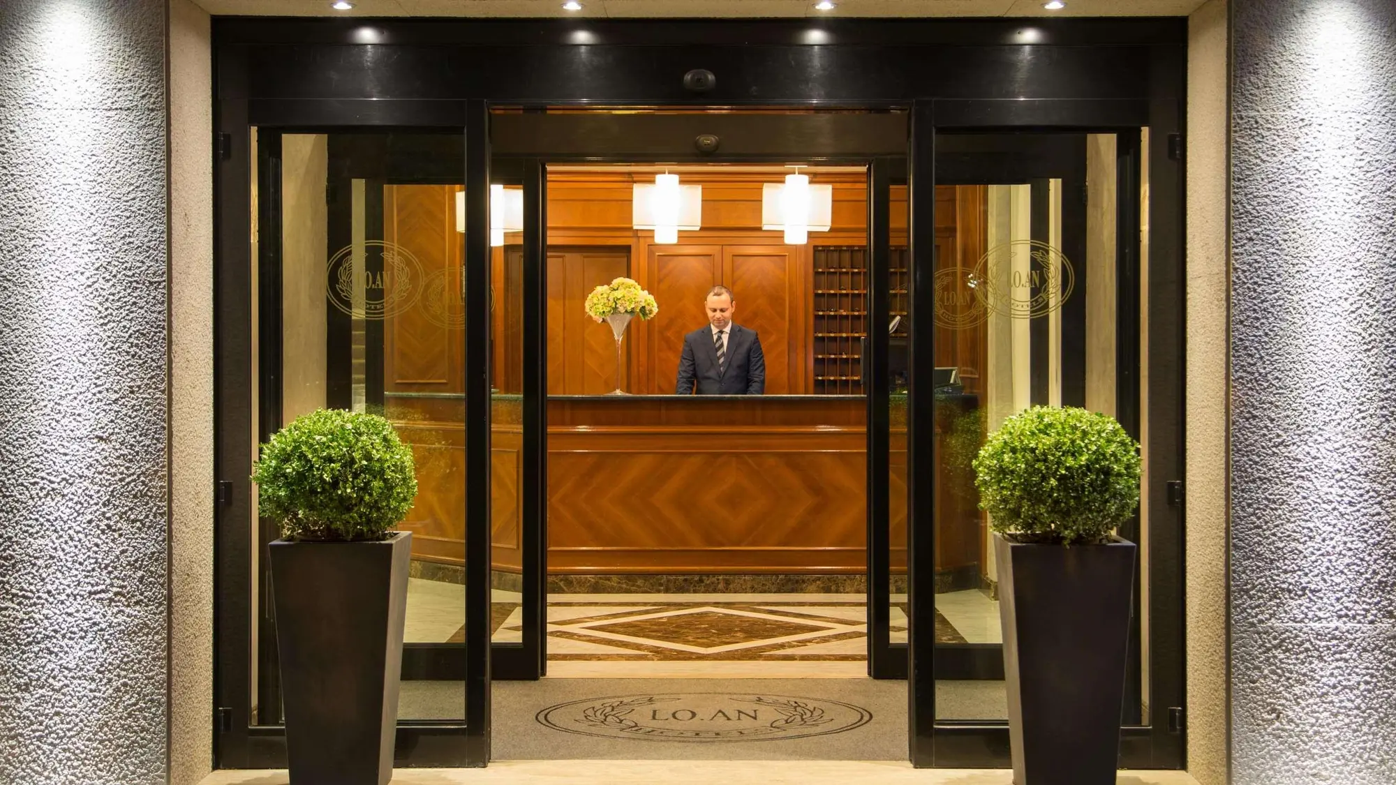 Santa Costanza, Lobby