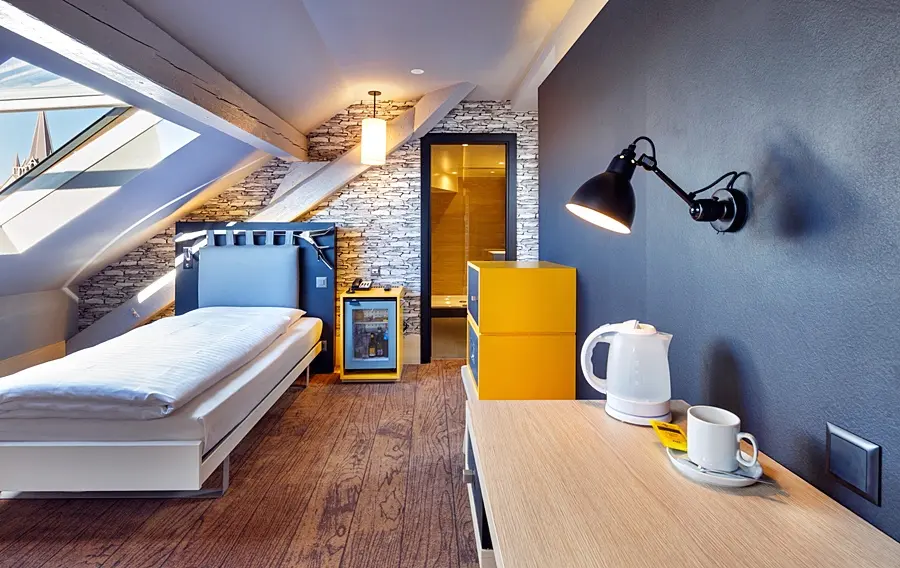 Swiss Wine By Fassbind, Room