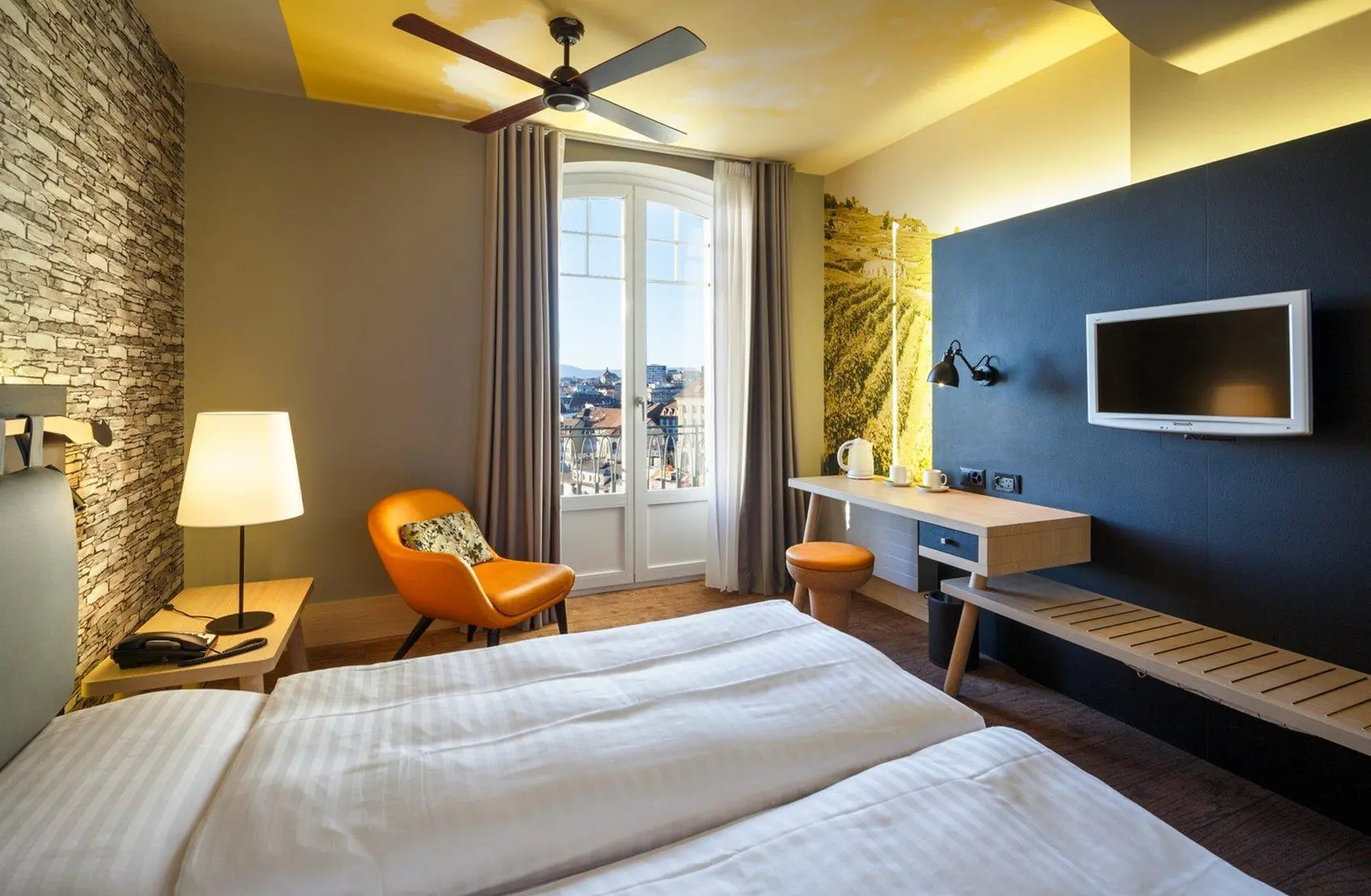 Swiss Wine By Fassbind, Room