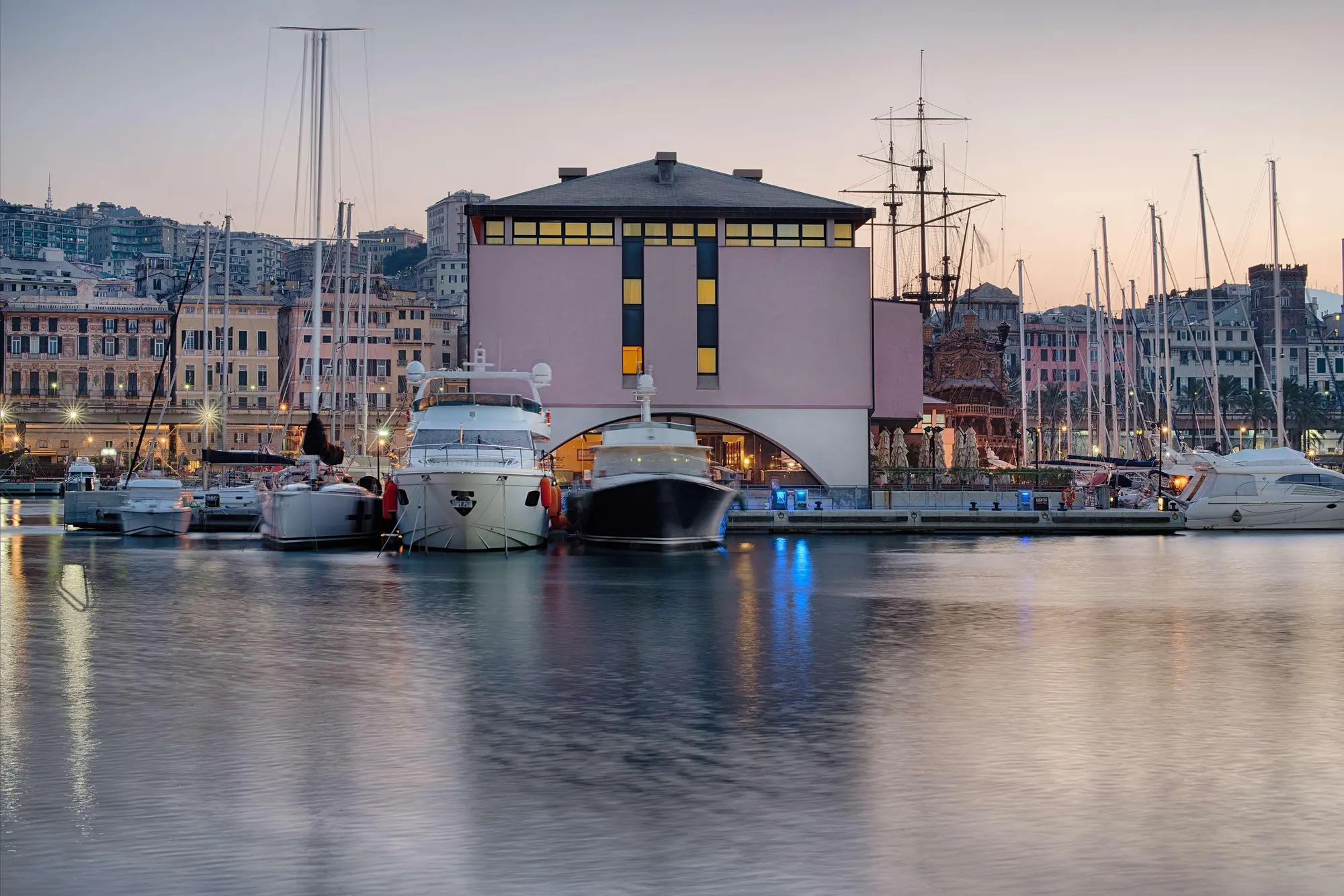 NH Collection Genova Marina, General view