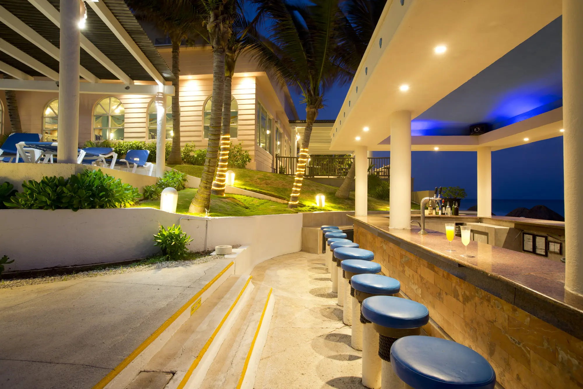 Golden Parnassus Resort- Adults Only All Inclusive, Bar