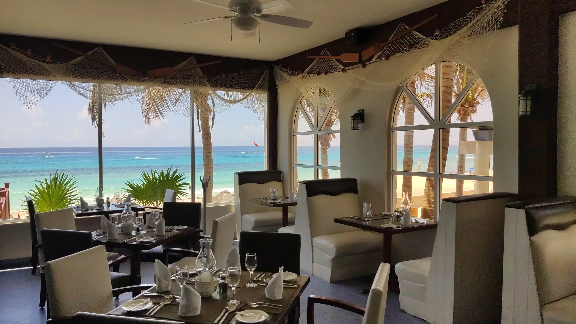 Golden Parnassus Resort- Adults Only All Inclusive, Restaurant