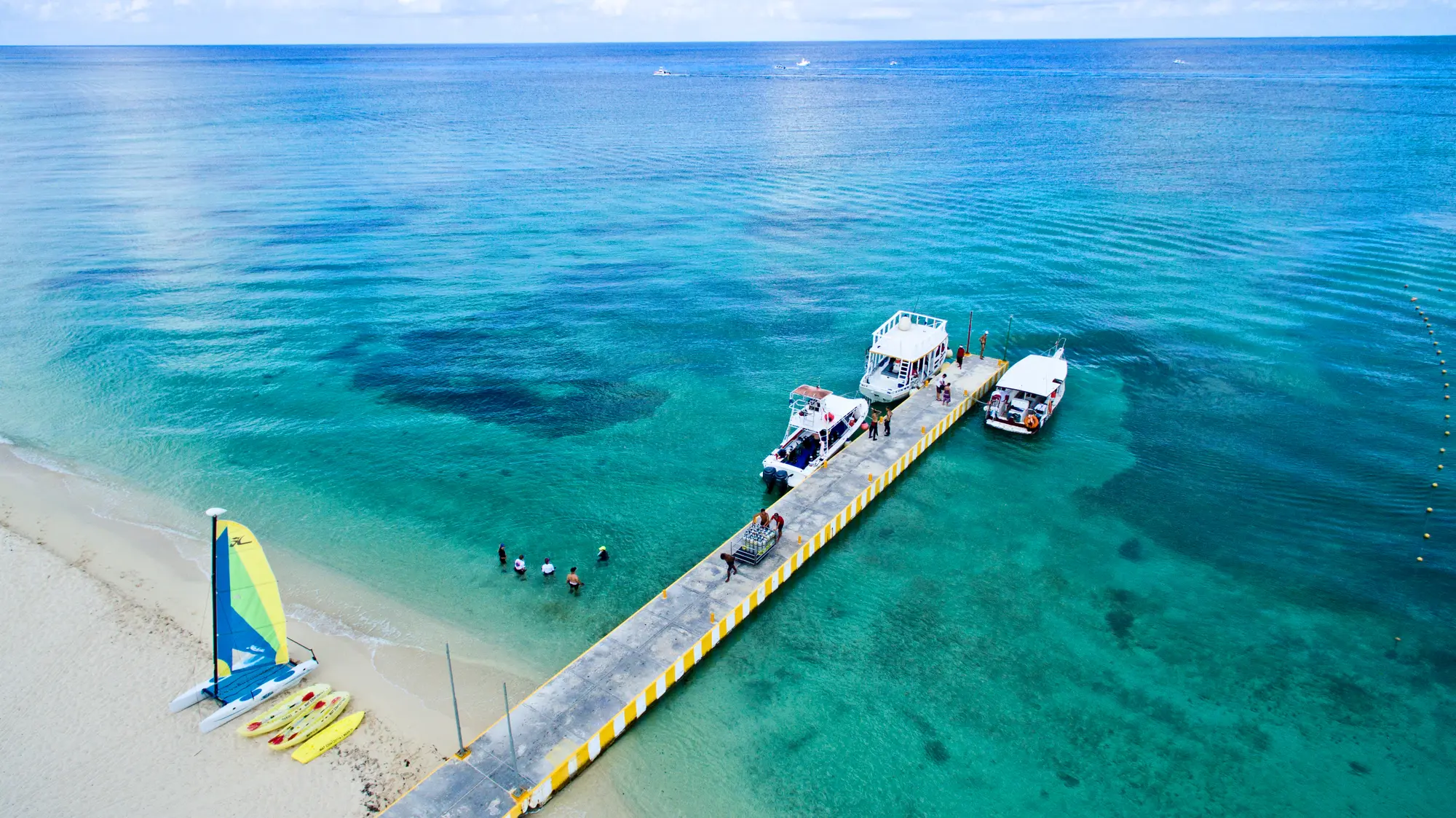 Allegro Cozumel, Sports and Entertainment