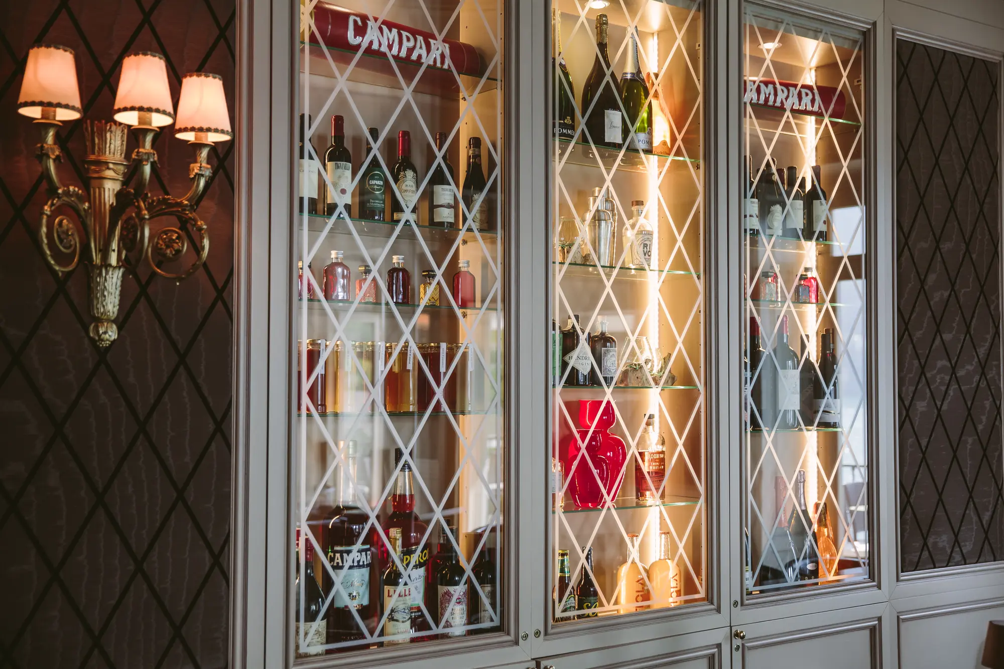 Villa Flori, Bar