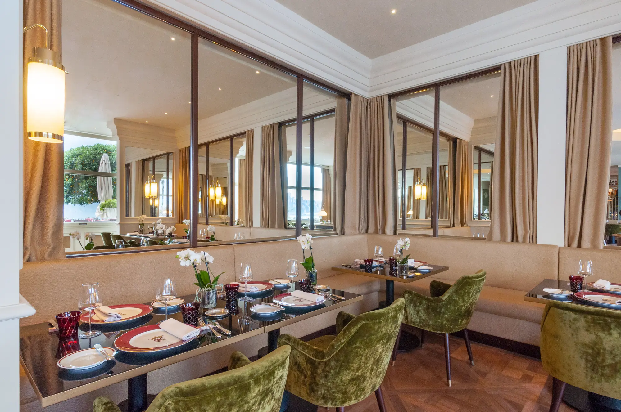 Villa Flori, Restaurant