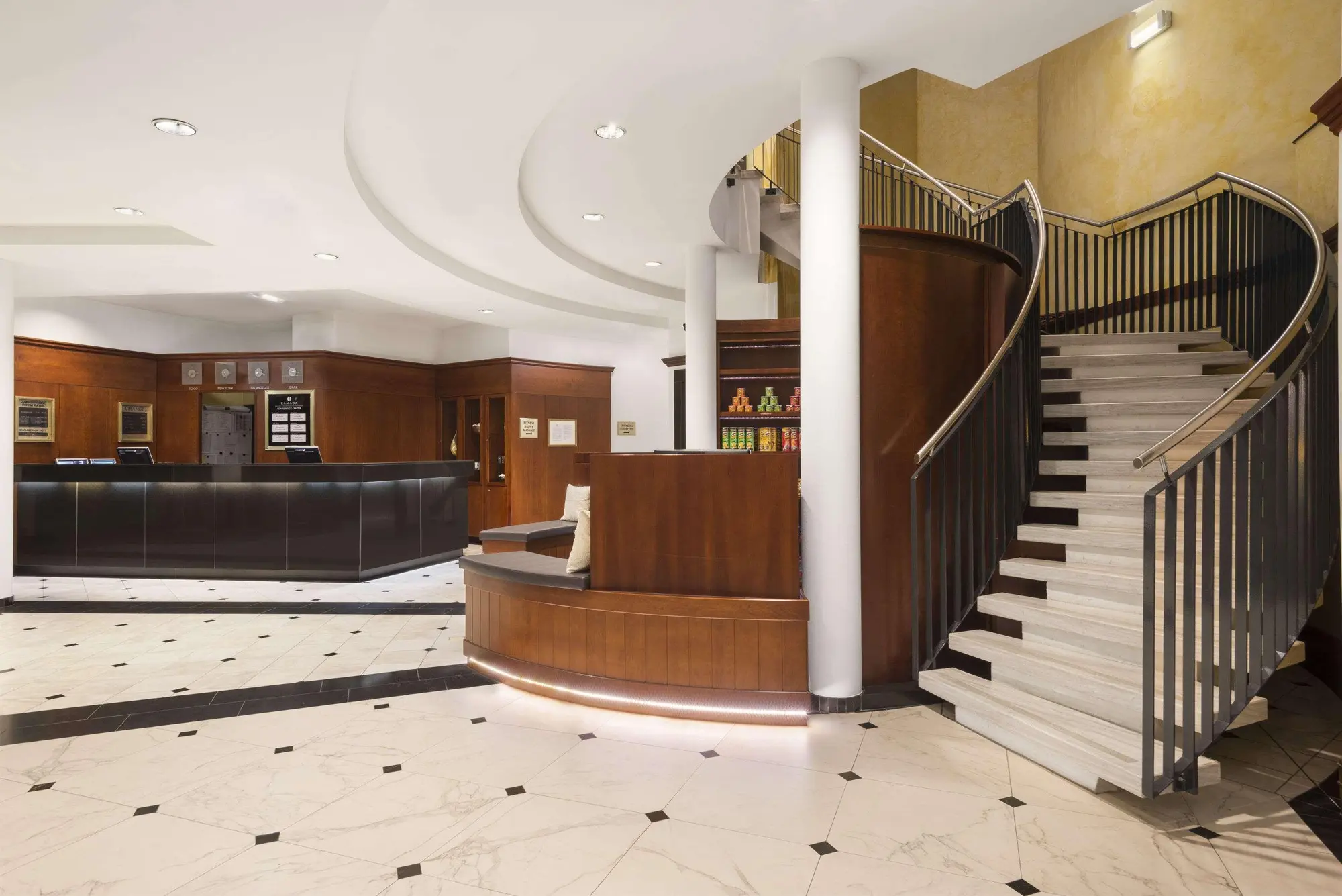 Ramada By Wyndham Graz, Lobby