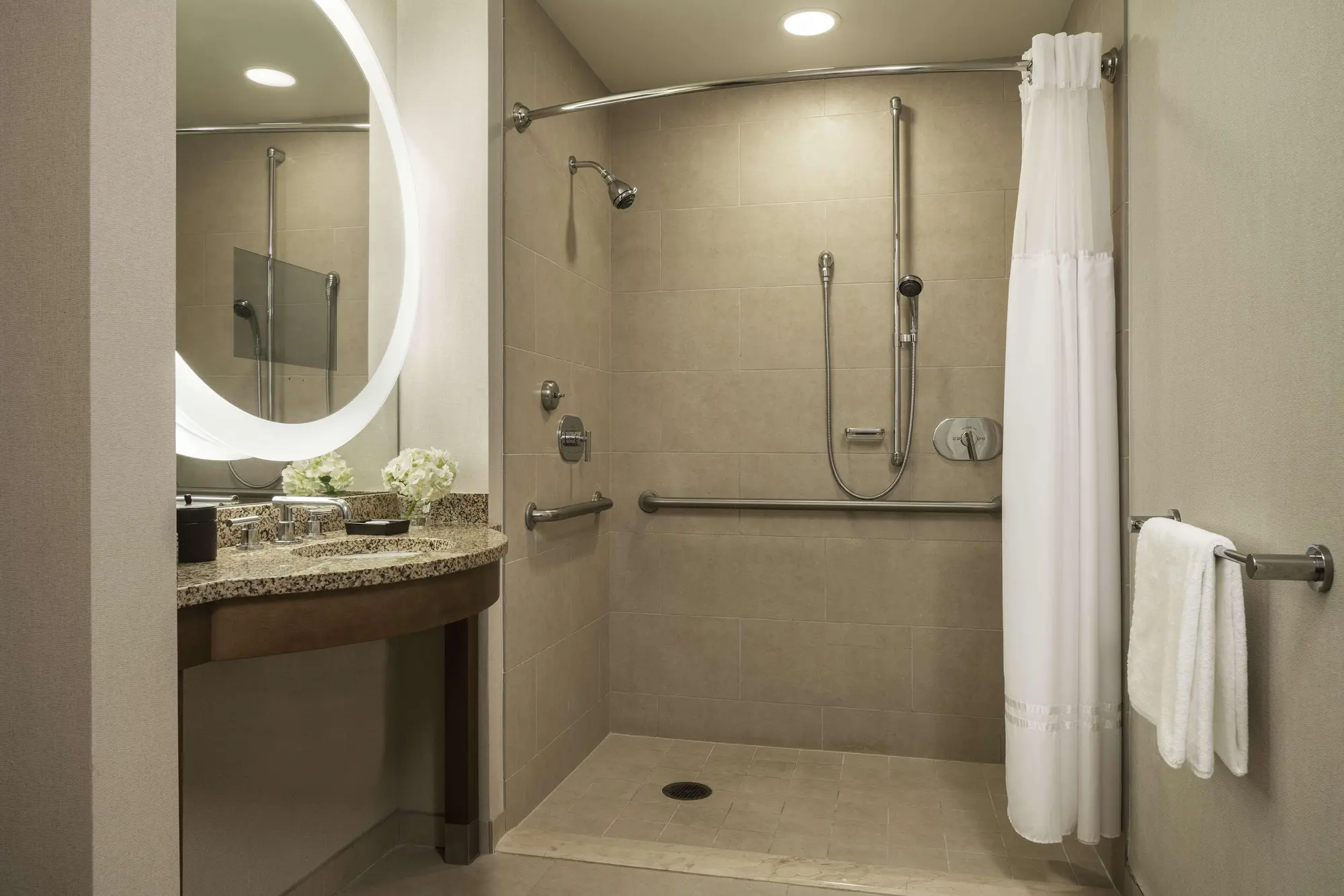 Hyatt Regency Orlando, Room