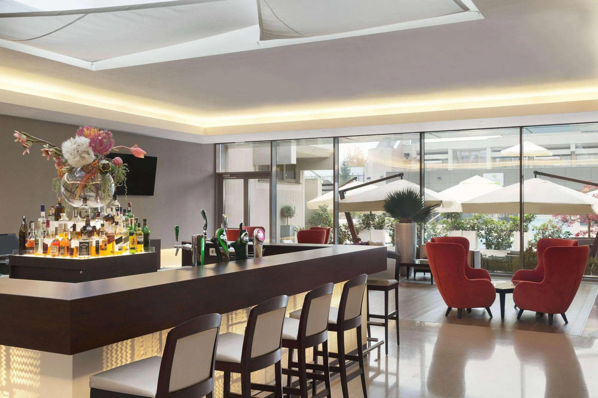 Ramada By Wyndham Bucharest Parc, Bar