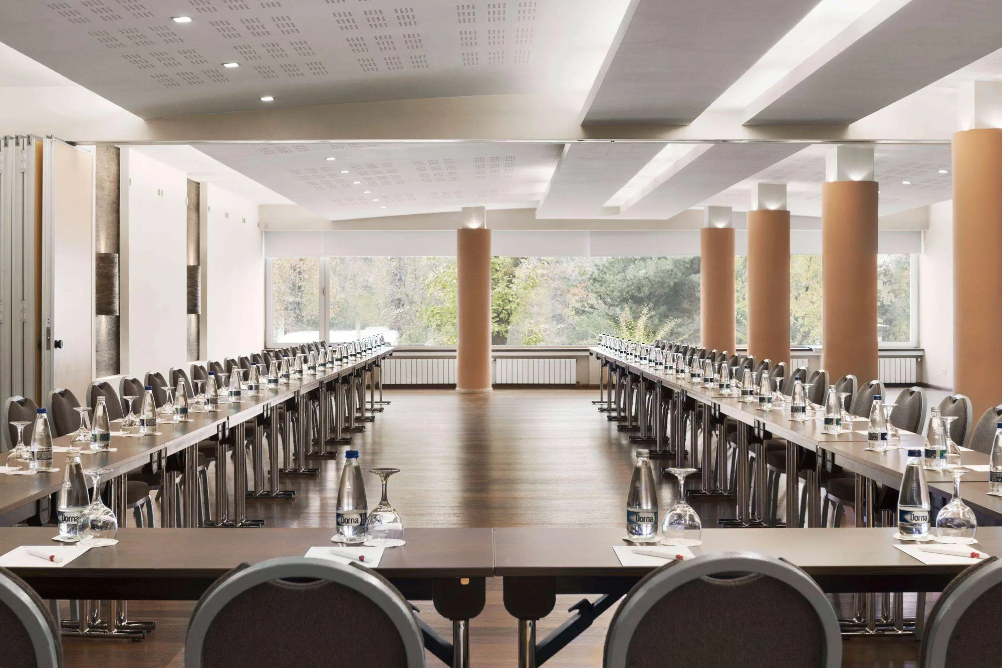 Ramada By Wyndham Bucharest Parc, Conferences