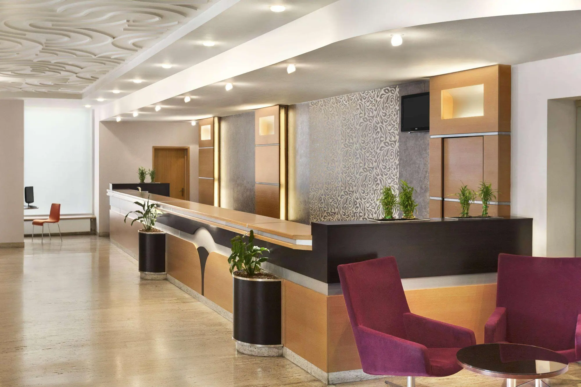 Ramada By Wyndham Bucharest Parc, Lobby
