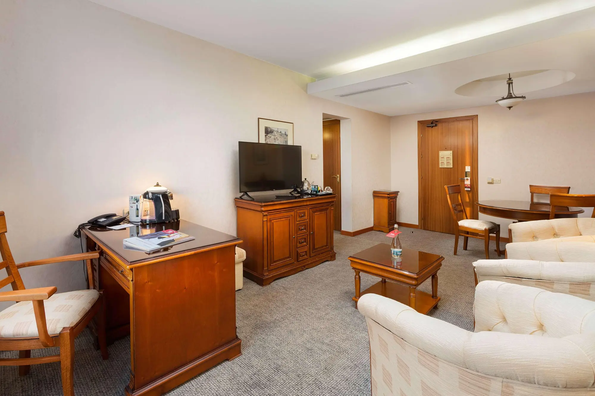 Ramada By Wyndham Bucharest Parc, Room