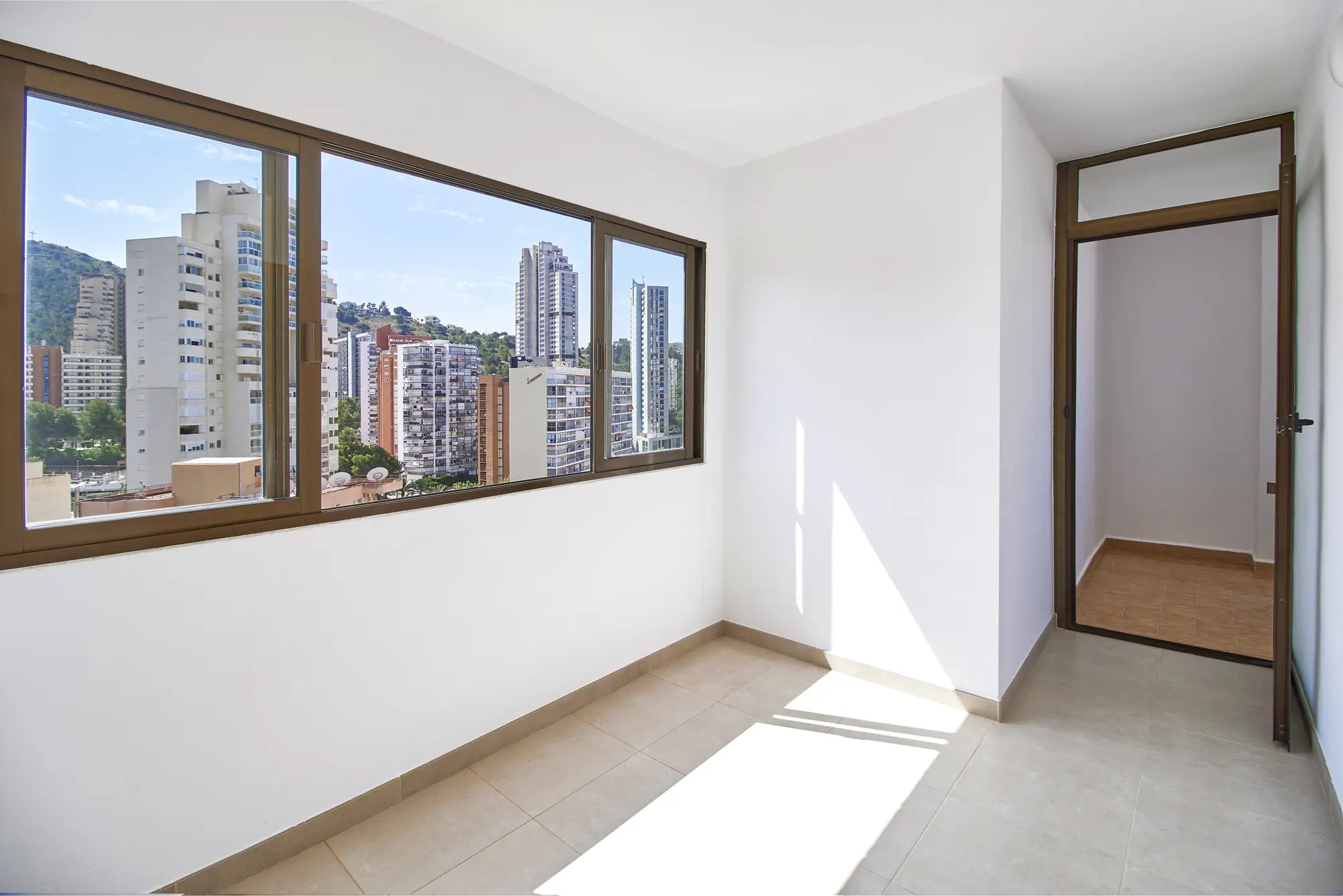 Don Gregorio, Room