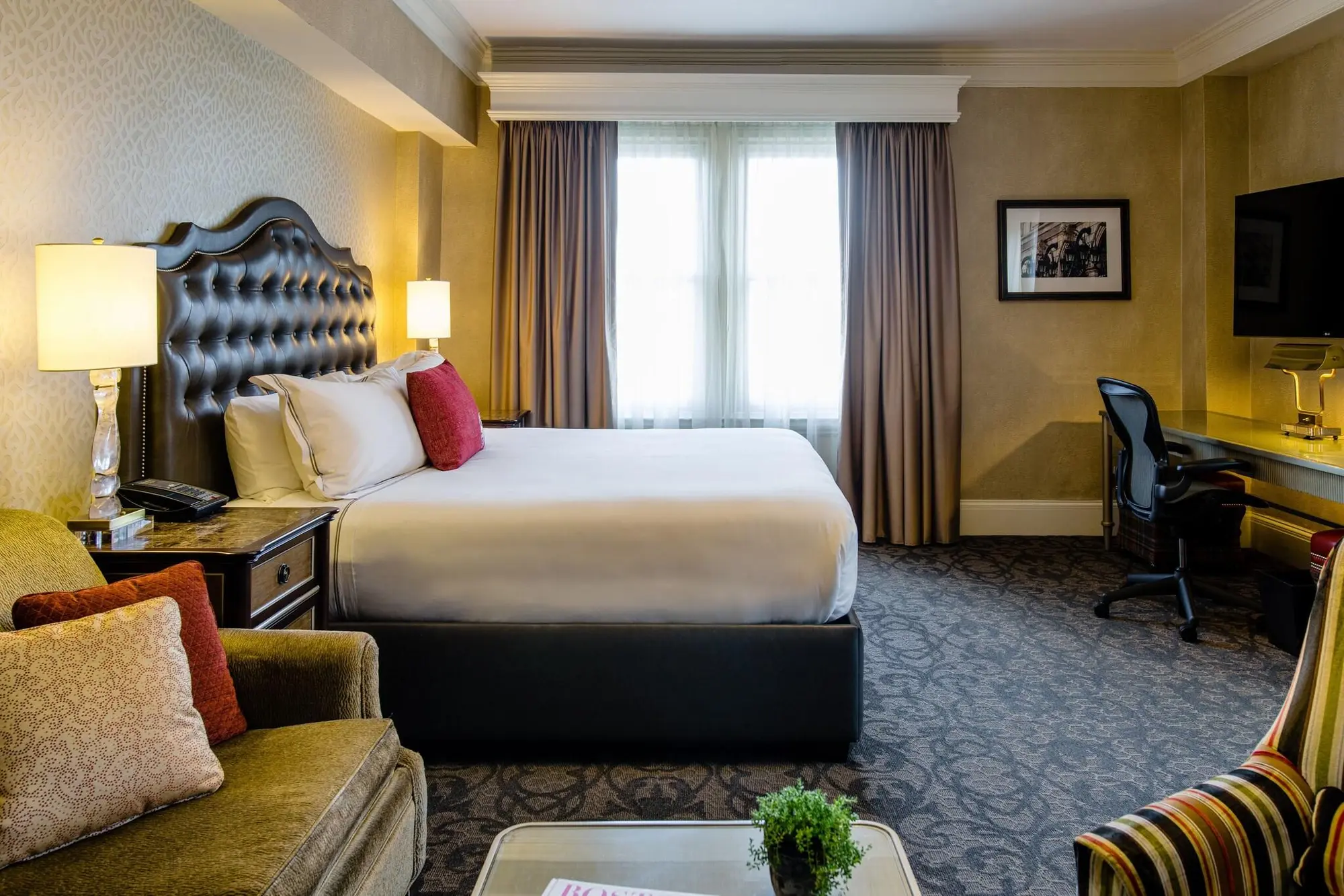 The Lenox Hotel, Room