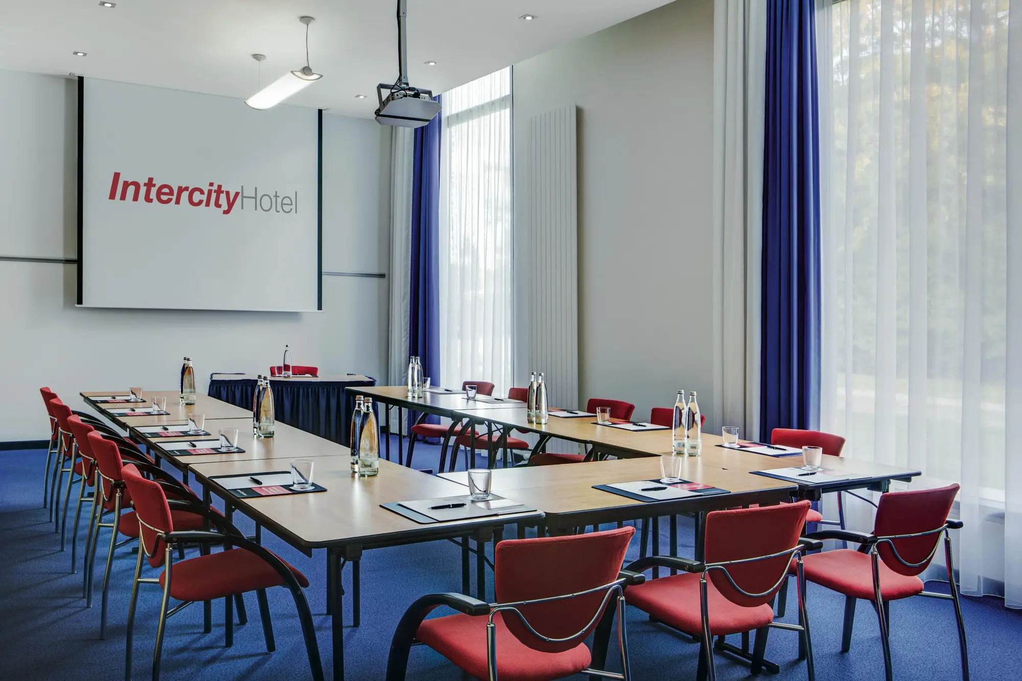 IntercityHotel Frankfurt Airport, Conferences