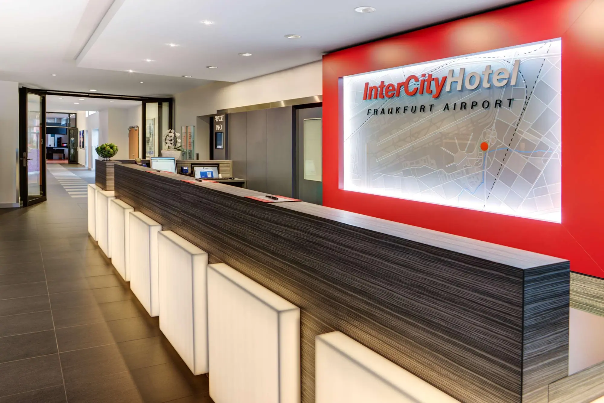 IntercityHotel Frankfurt Airport, Lobby
