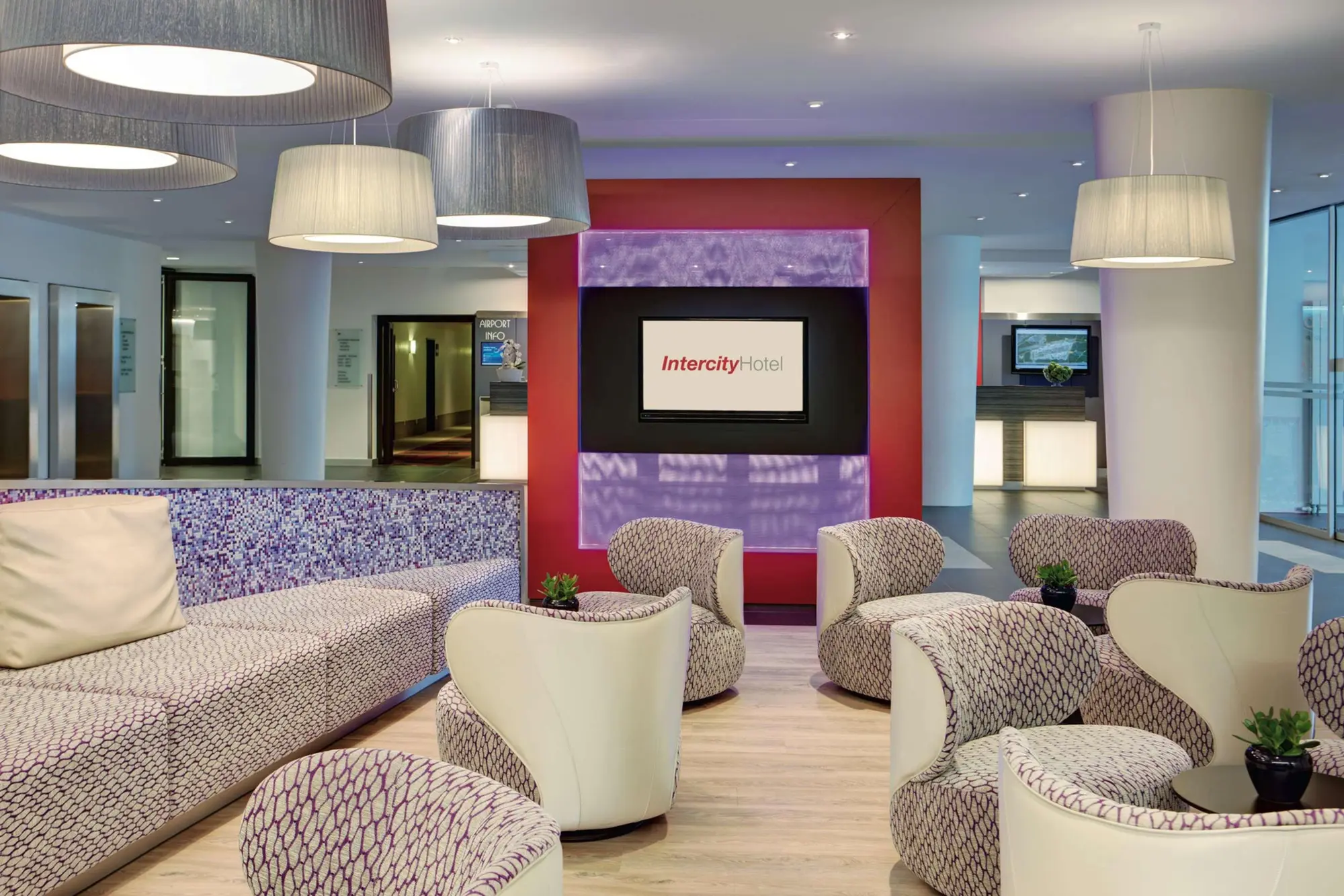 IntercityHotel Frankfurt Airport, Lobby