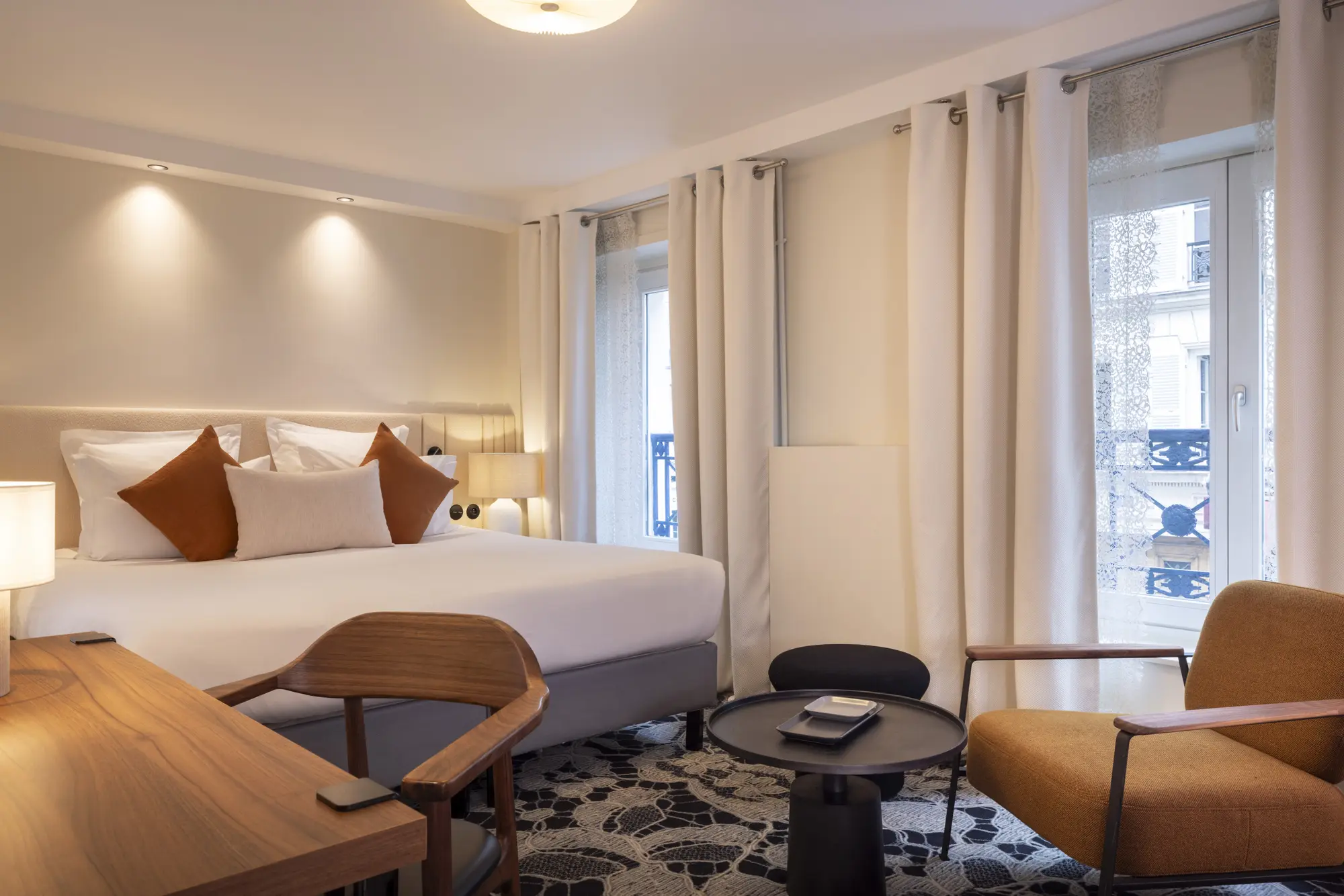 Chavanel, Room