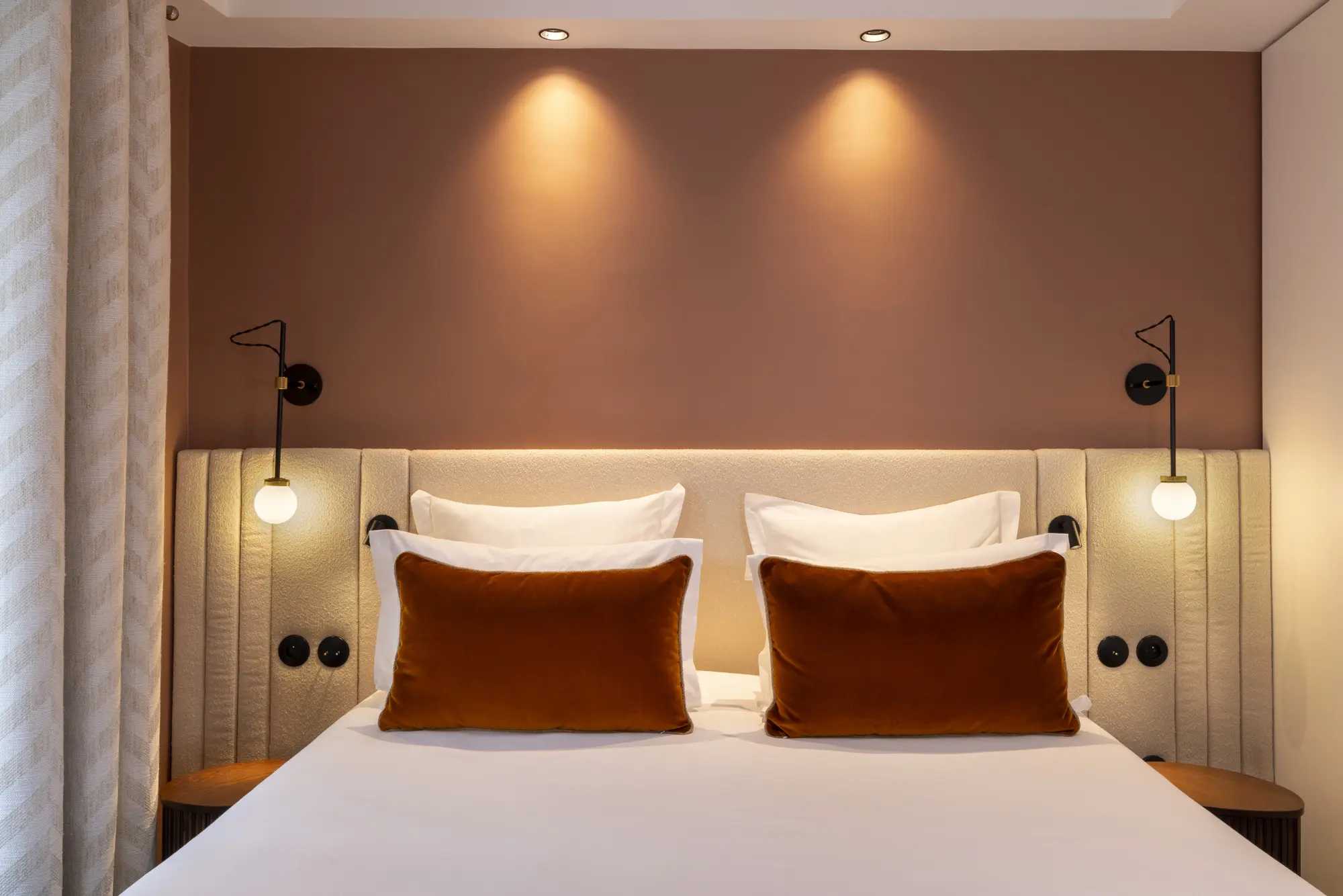 Chavanel, Room