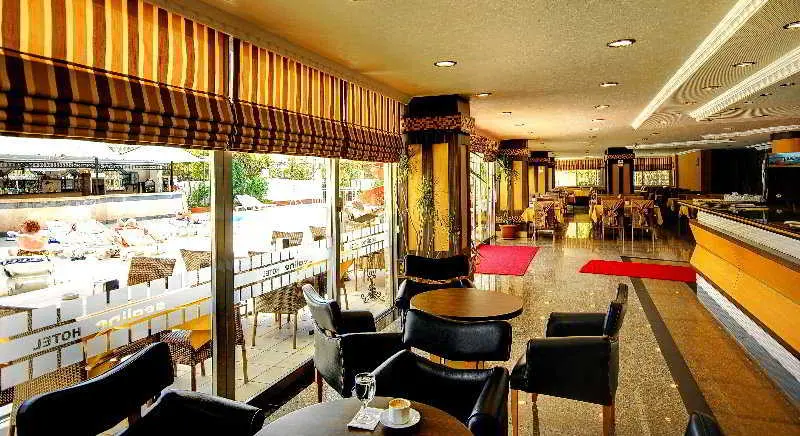 Sealine Hotel, Bar