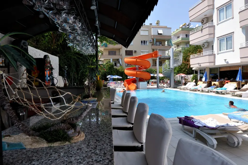 Sealine Hotel, Pool