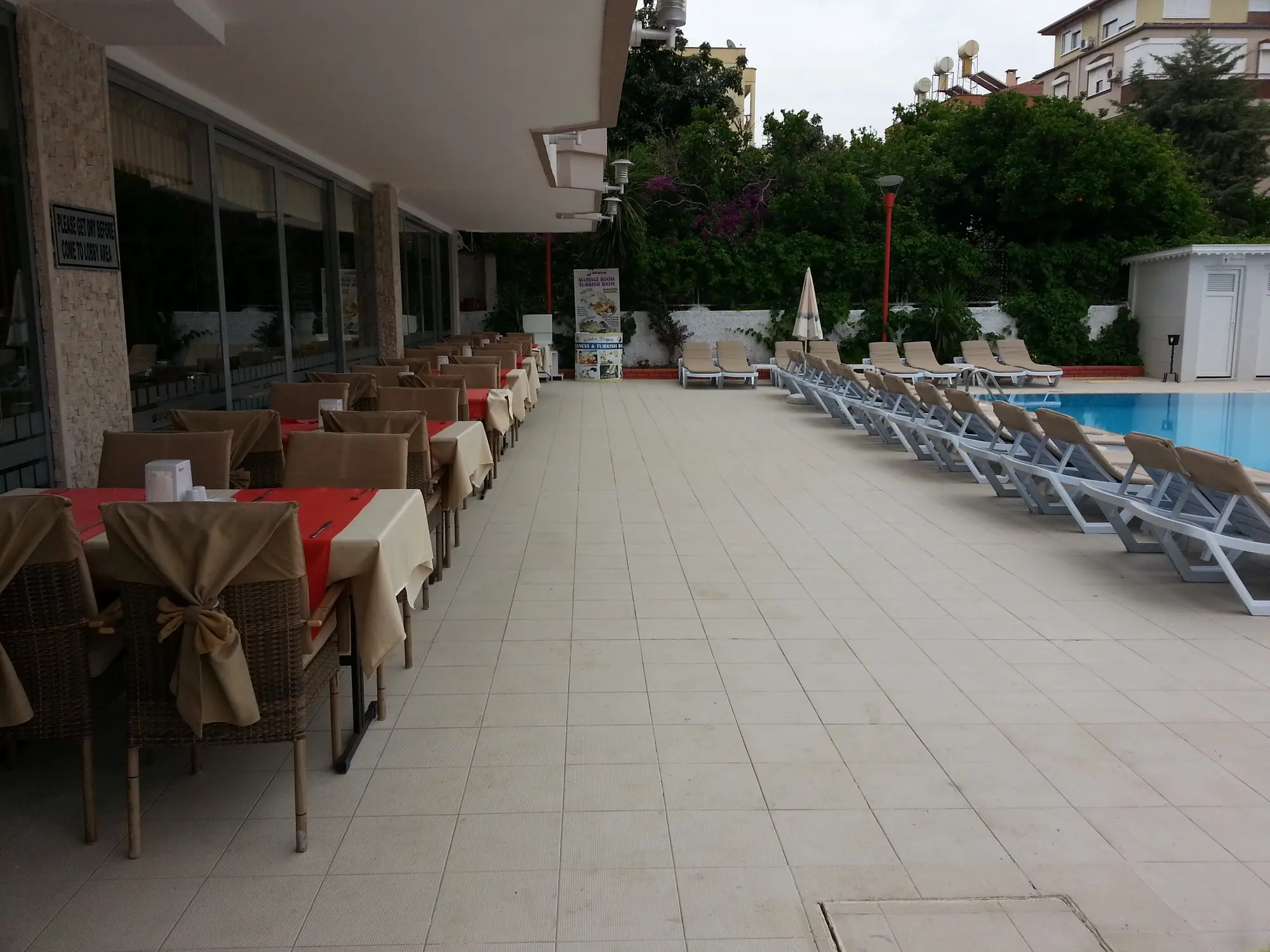 Sealine Hotel, Terrace