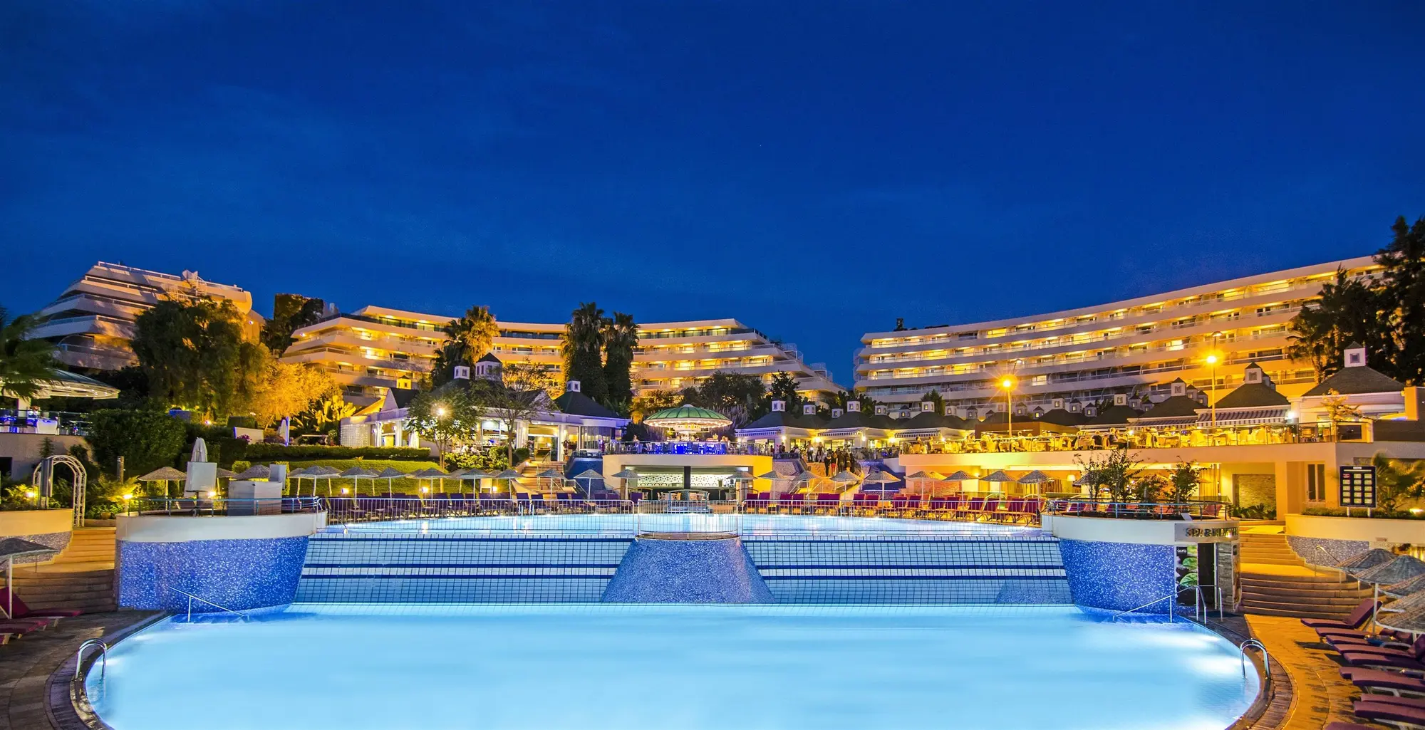 Grand Blue Sky International Hotel, Pool