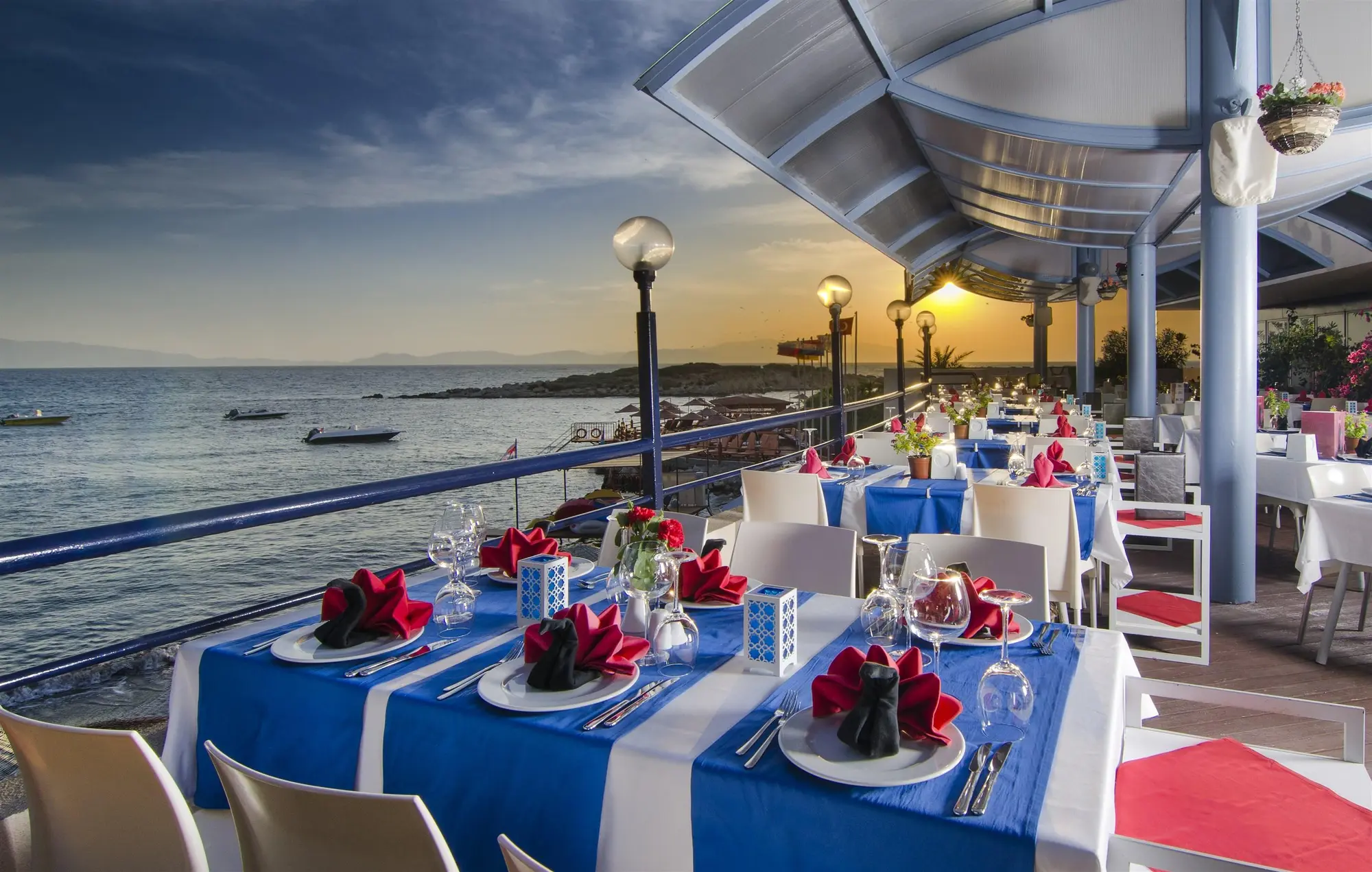 Grand Blue Sky International Hotel, Restaurant