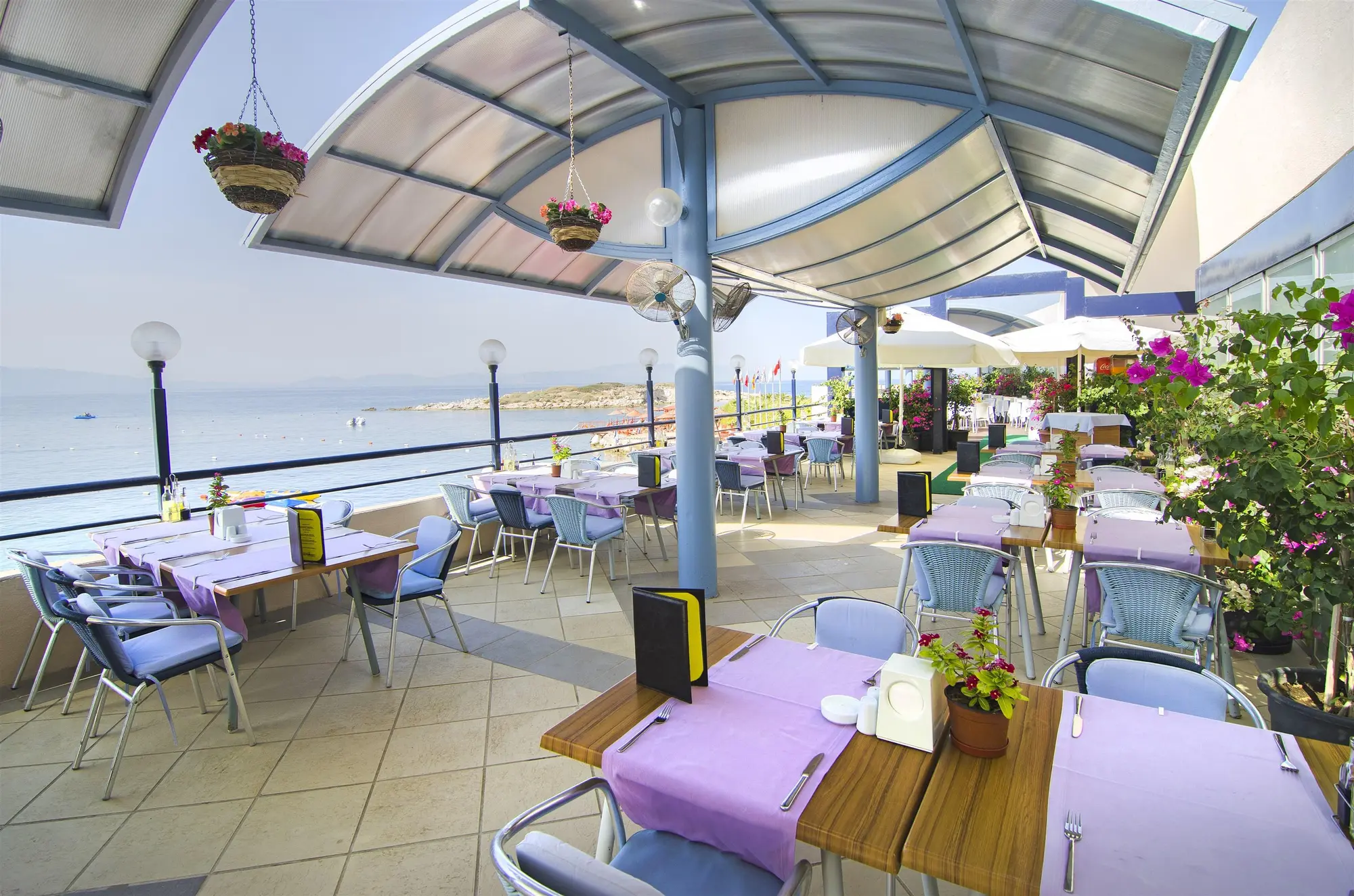 Grand Blue Sky International Hotel, Restaurant
