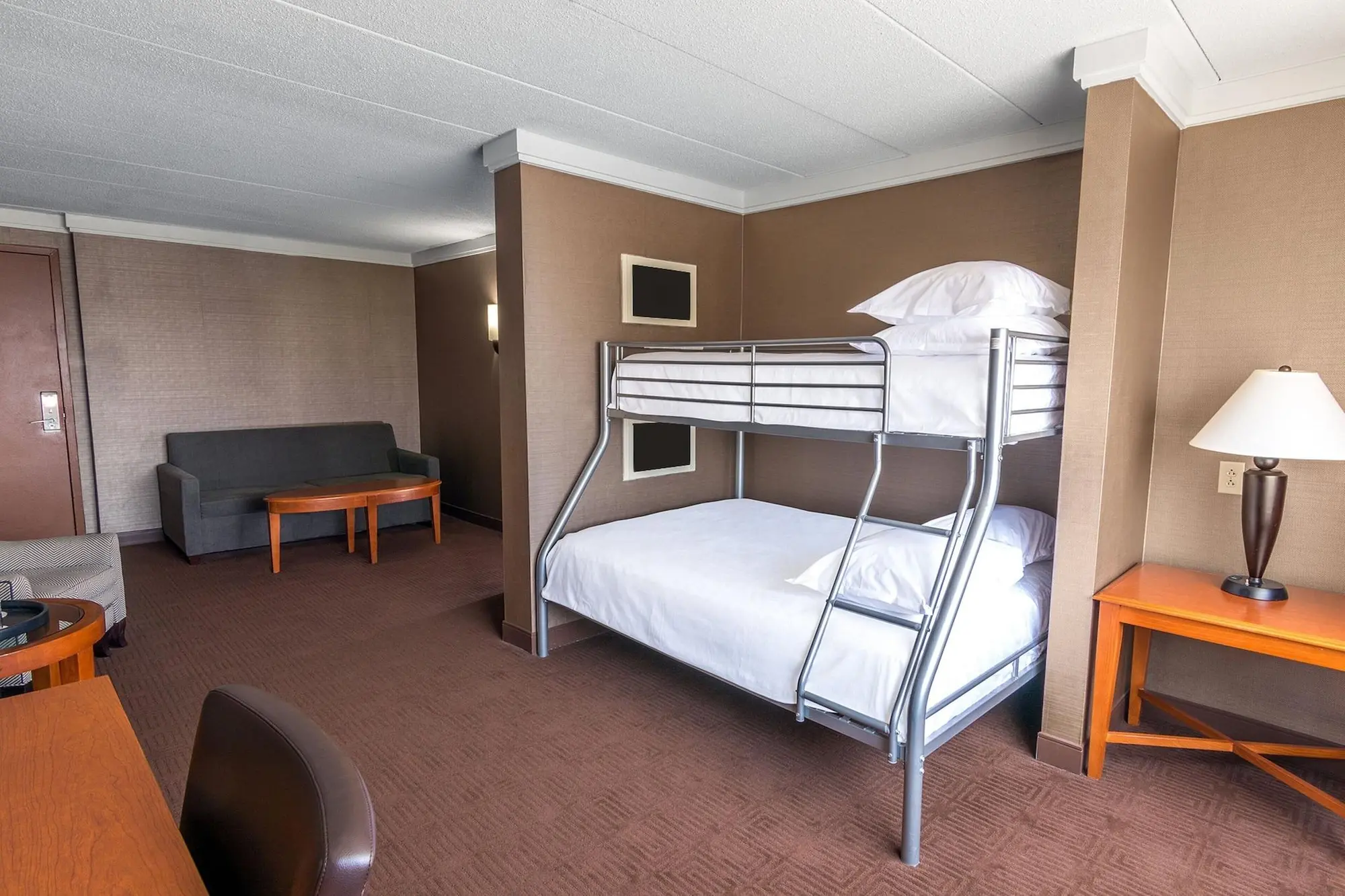 Sheraton Niagara Falls, Room